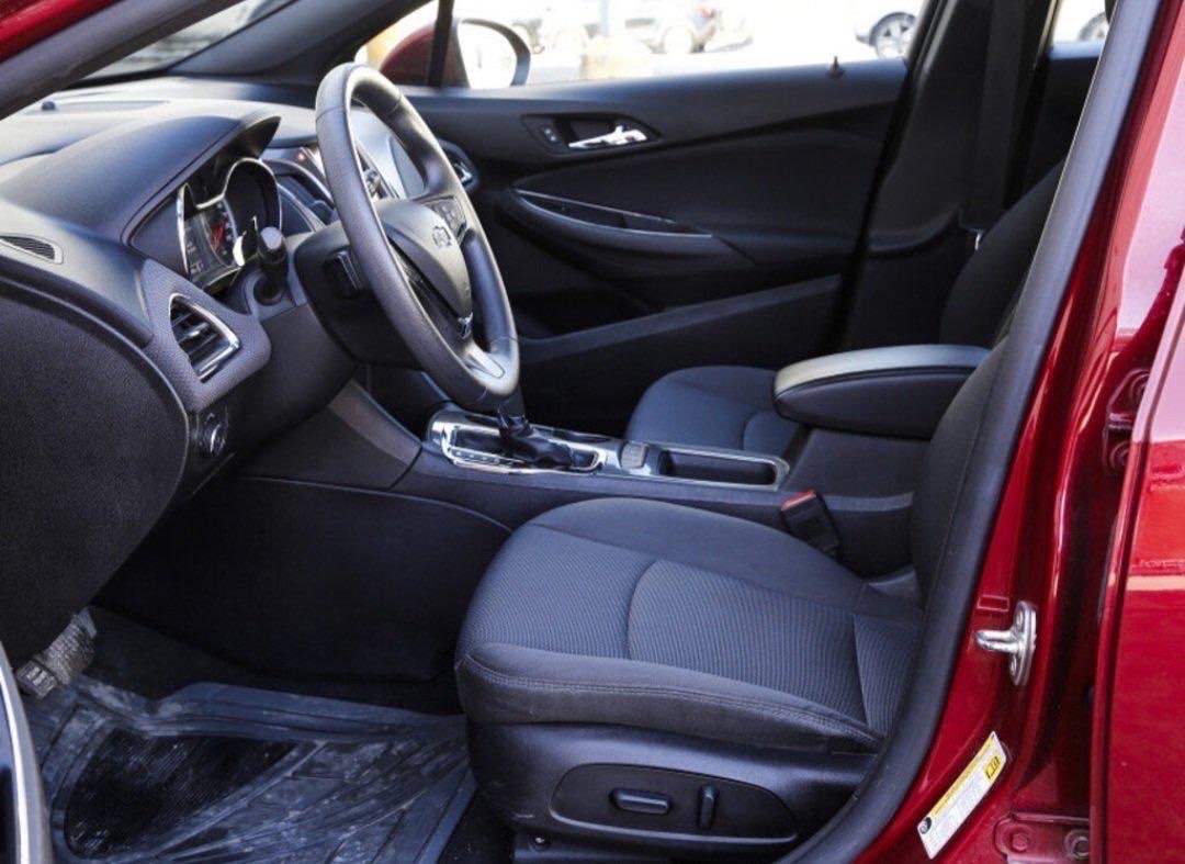 /canwestautoinc/2019-Chevrolet-Cruze-11820653867007724.jpg