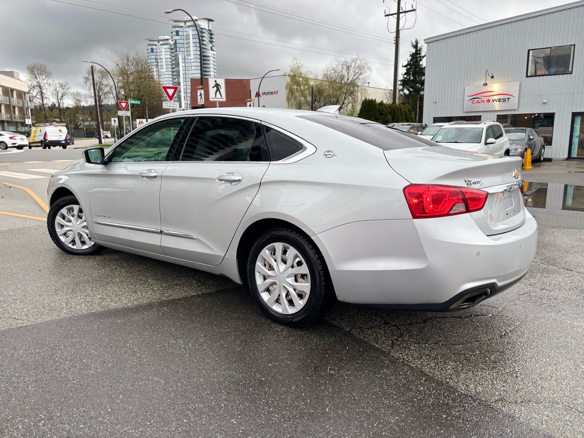 /canwestautoinc/2019-Chevrolet-Impala-08396643956240779.jpg