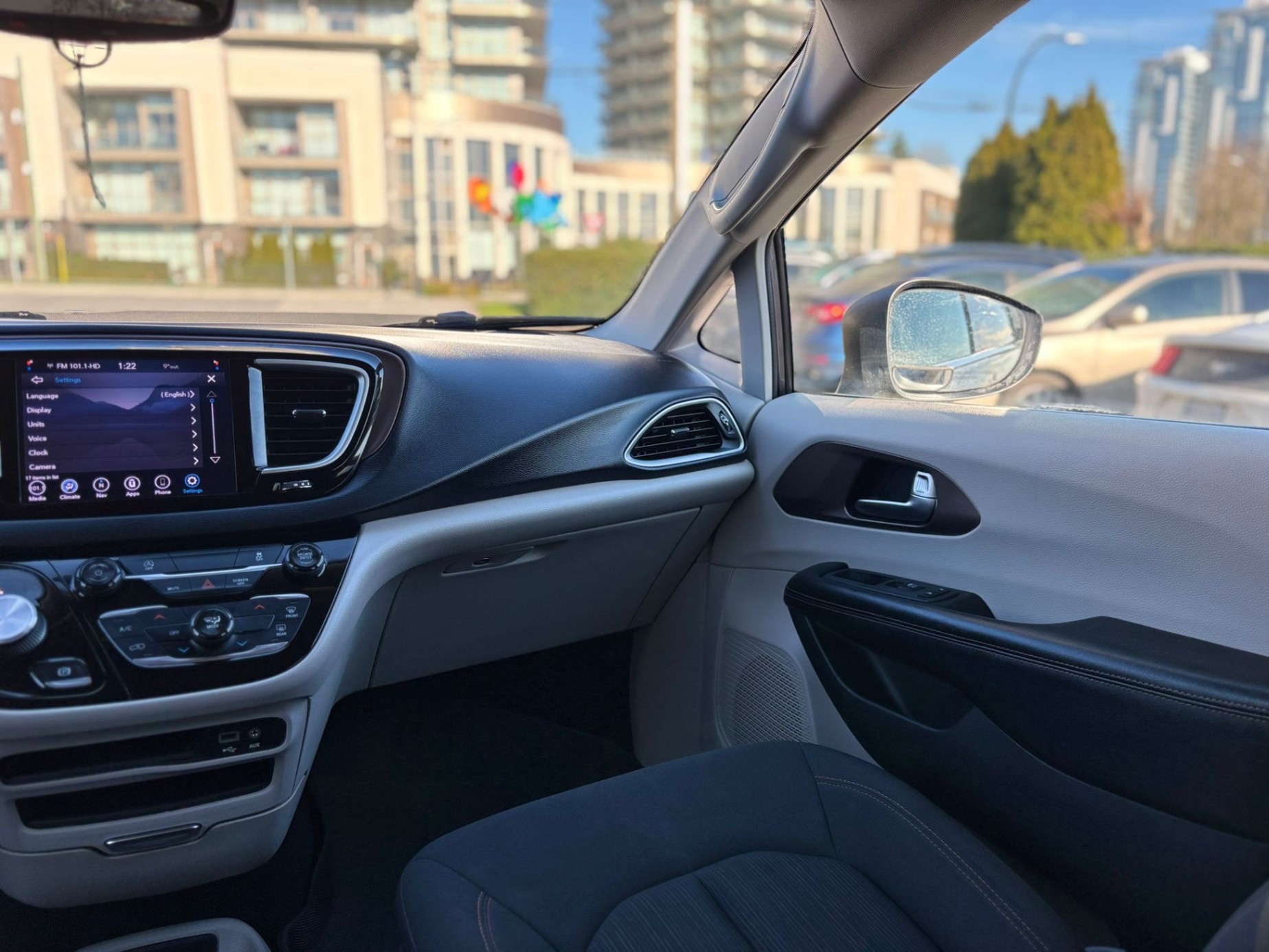 /canwestautoinc/2019-Chrysler-Pacifica-6539464354824922.jpg