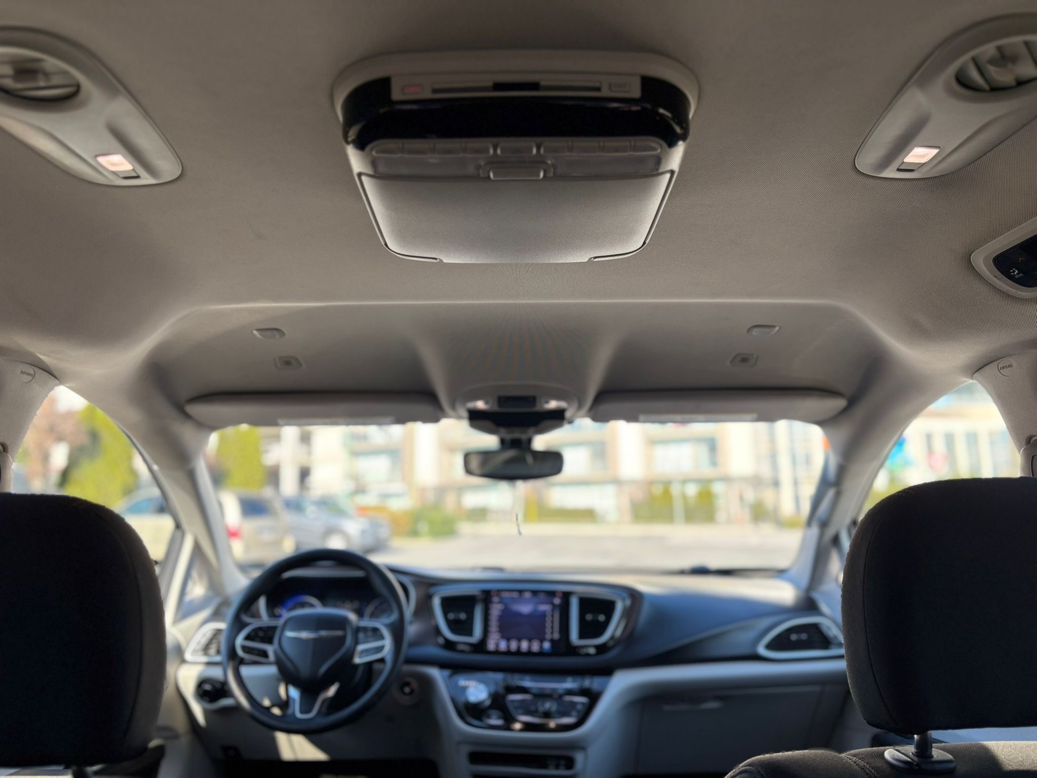 /canwestautoinc/2019-Chrysler-Pacifica-6932387535210283.jpg