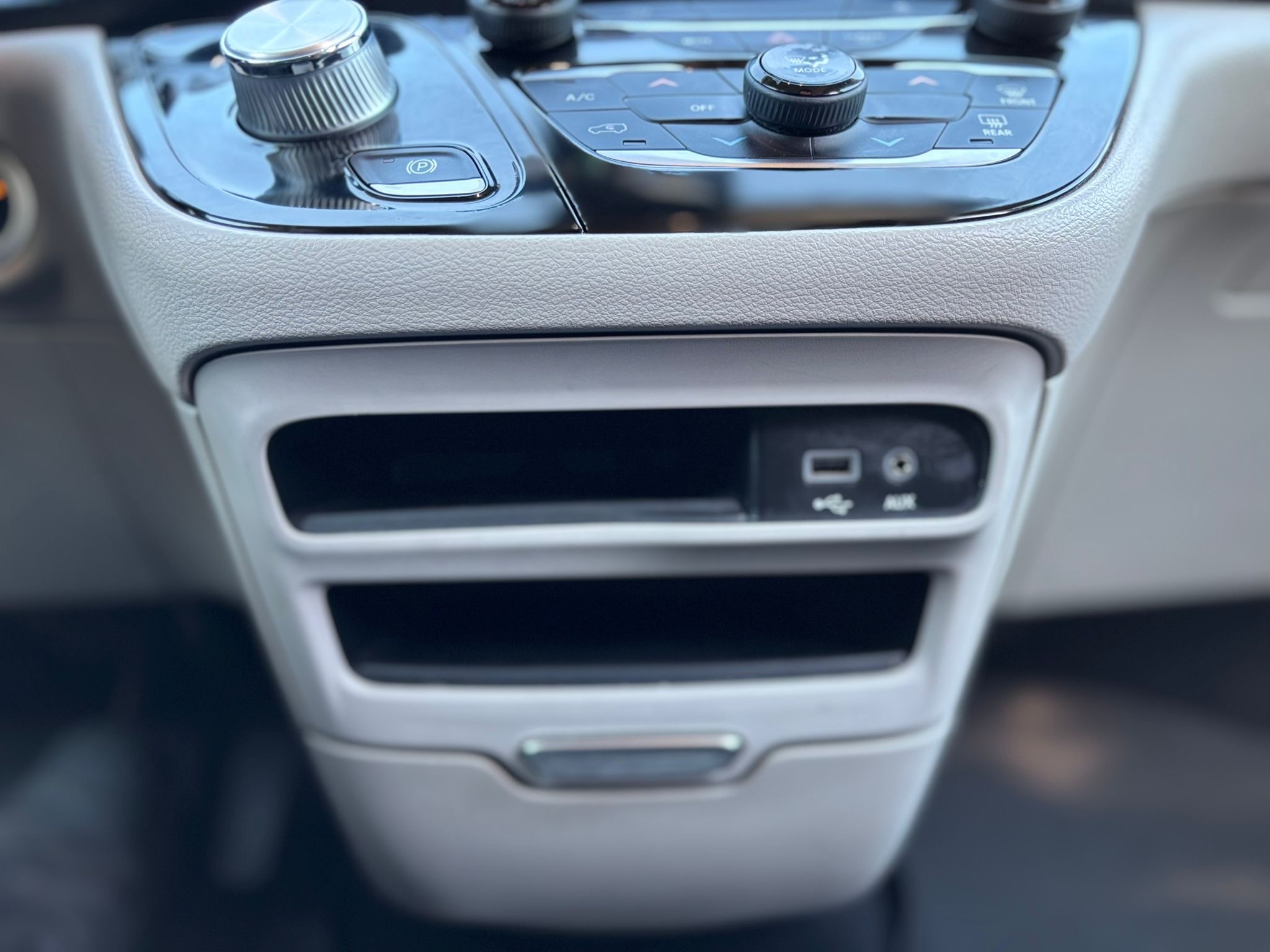 /canwestautoinc/2019-Chrysler-Pacifica-9128780594502379.jpg