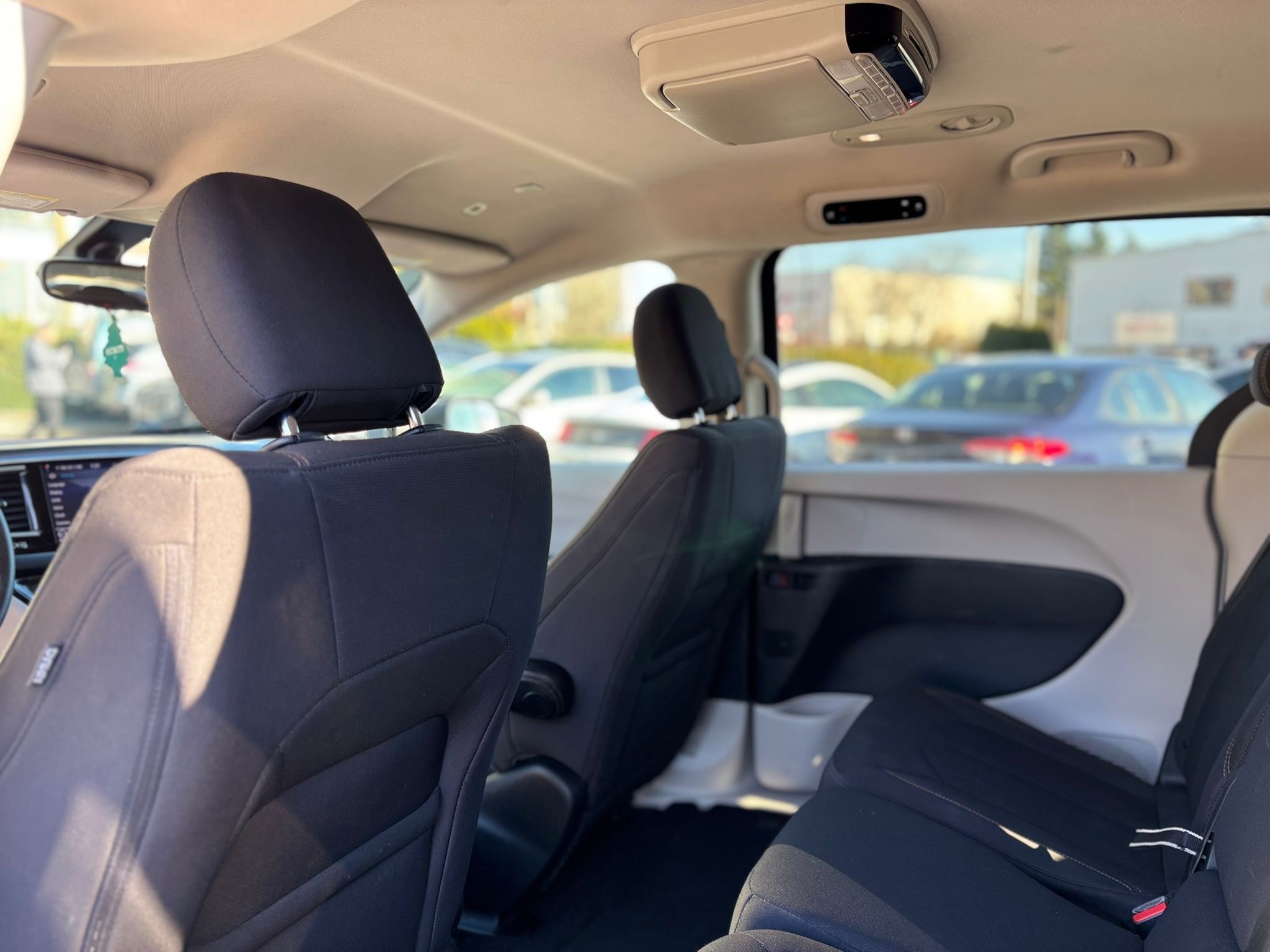 /canwestautoinc/2019-Chrysler-Pacifica-9520612222593197.jpg