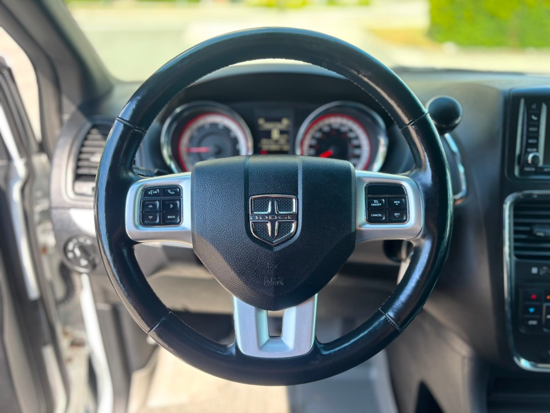 /canwestautoinc/2019-Dodge-GrandCaravan-008535861556018265.jpg