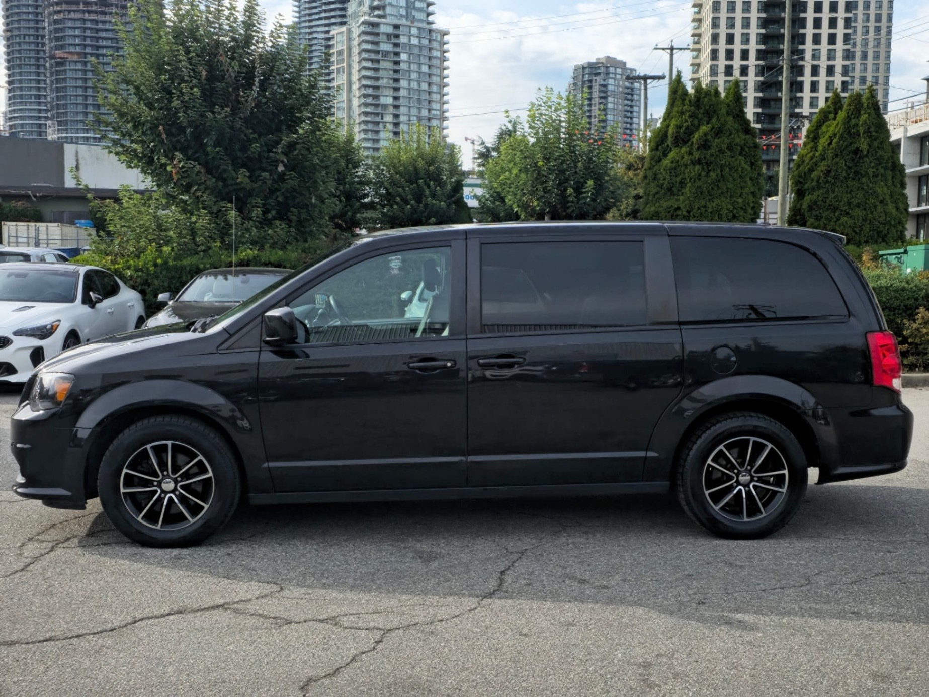 /canwestautoinc/2019-Dodge-GrandCaravan-04029226574817901.jpg
