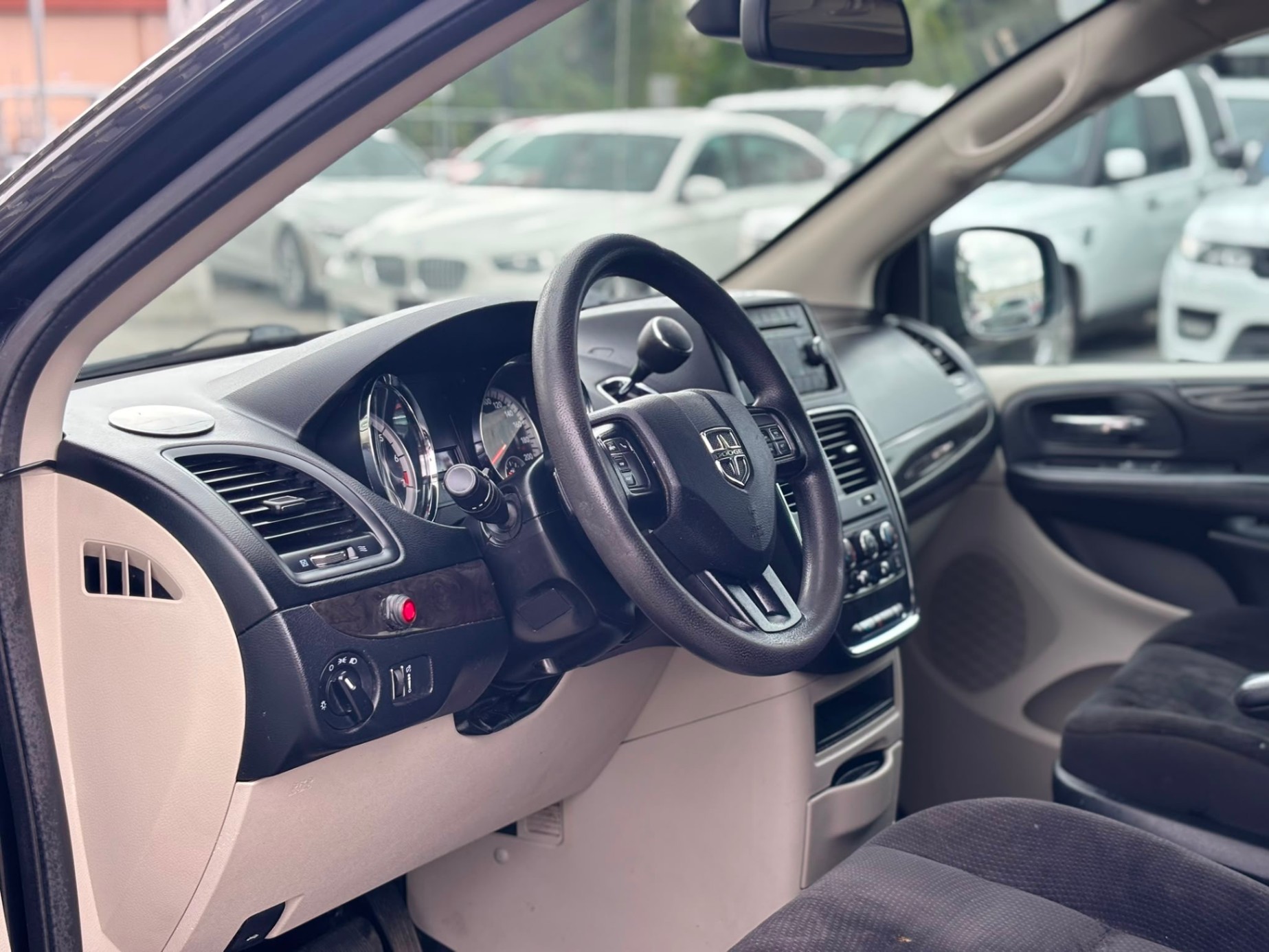 /canwestautoinc/2019-Dodge-GrandCaravan-2851550190081542.jpg