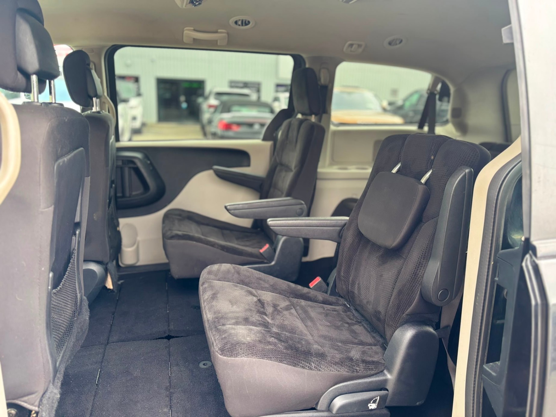 /canwestautoinc/2019-Dodge-GrandCaravan-4227852364918767.jpg