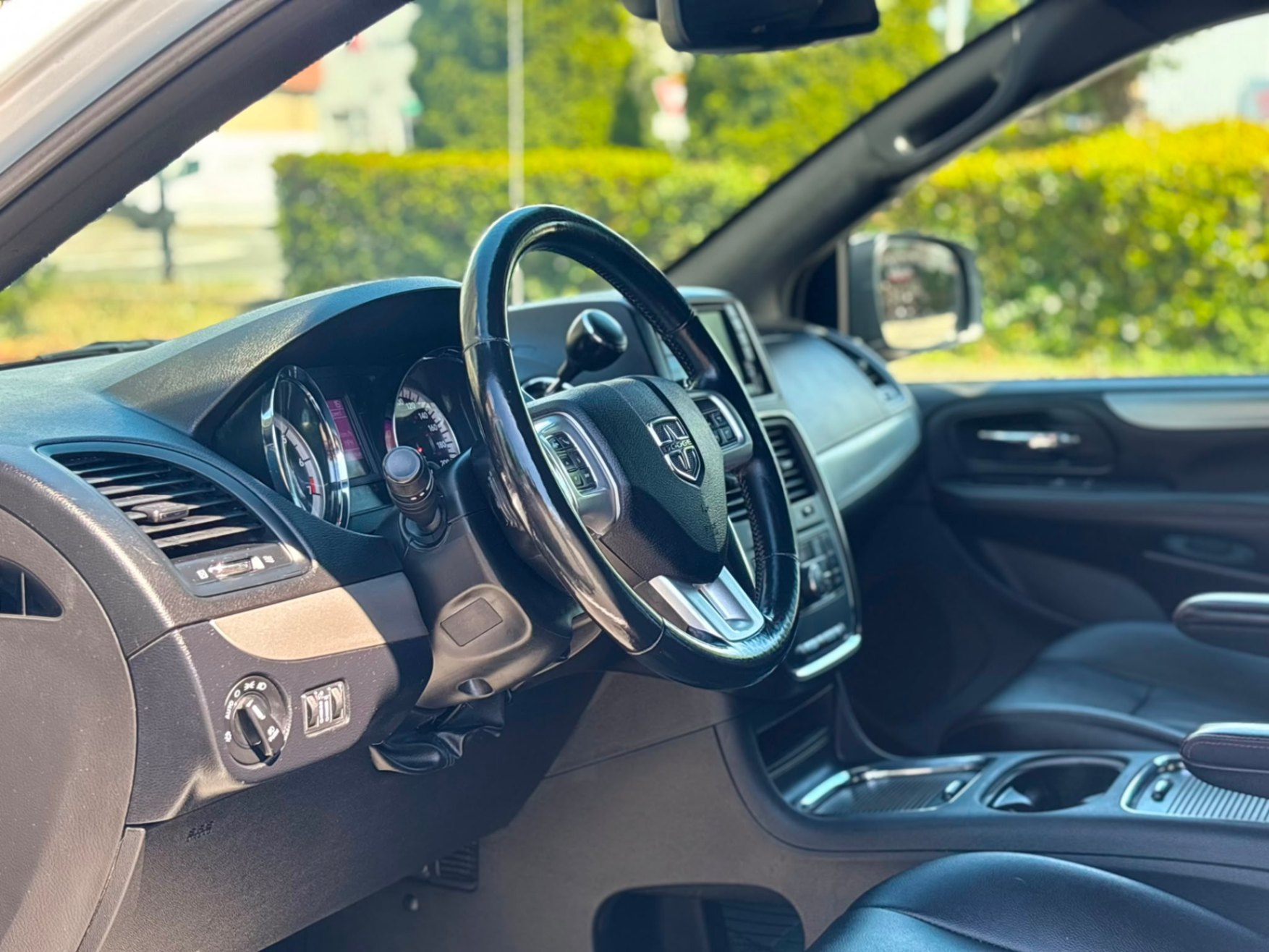 /canwestautoinc/2019-Dodge-GrandCaravan-537420484643145.jpg