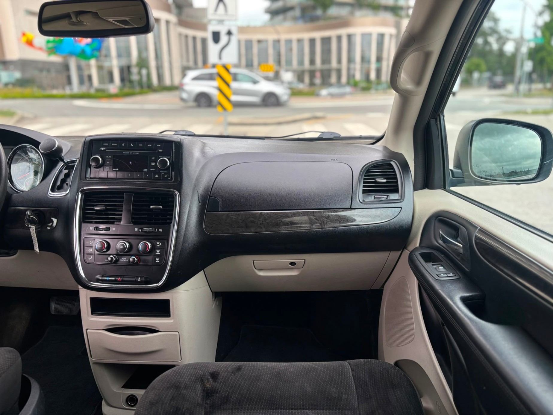 /canwestautoinc/2019-Dodge-GrandCaravan-5840228356173116.jpg