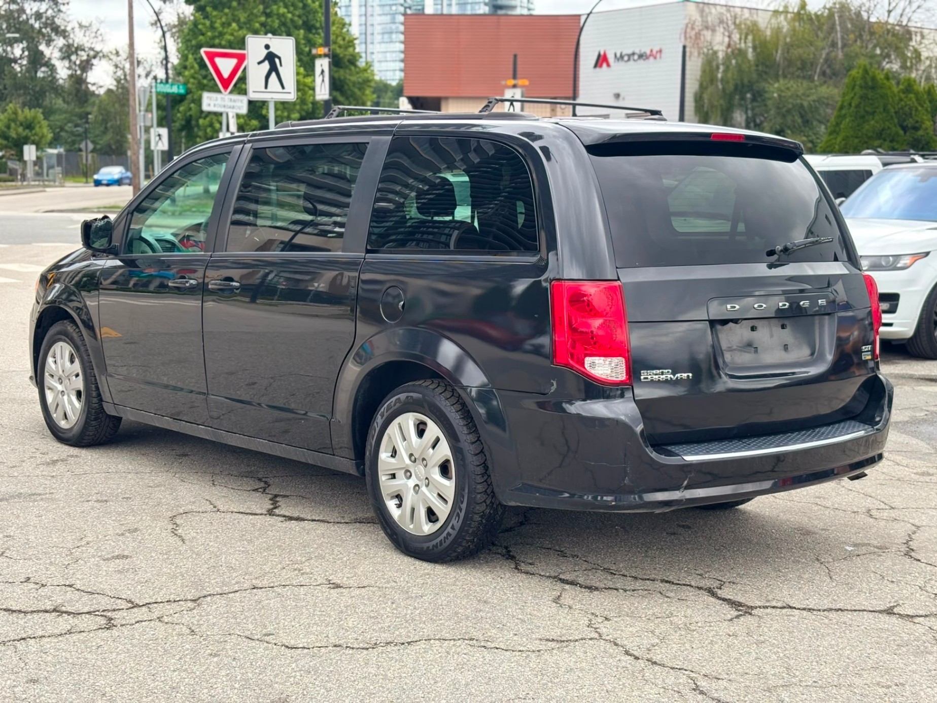 /canwestautoinc/2019-Dodge-GrandCaravan-9477912961884687.jpg