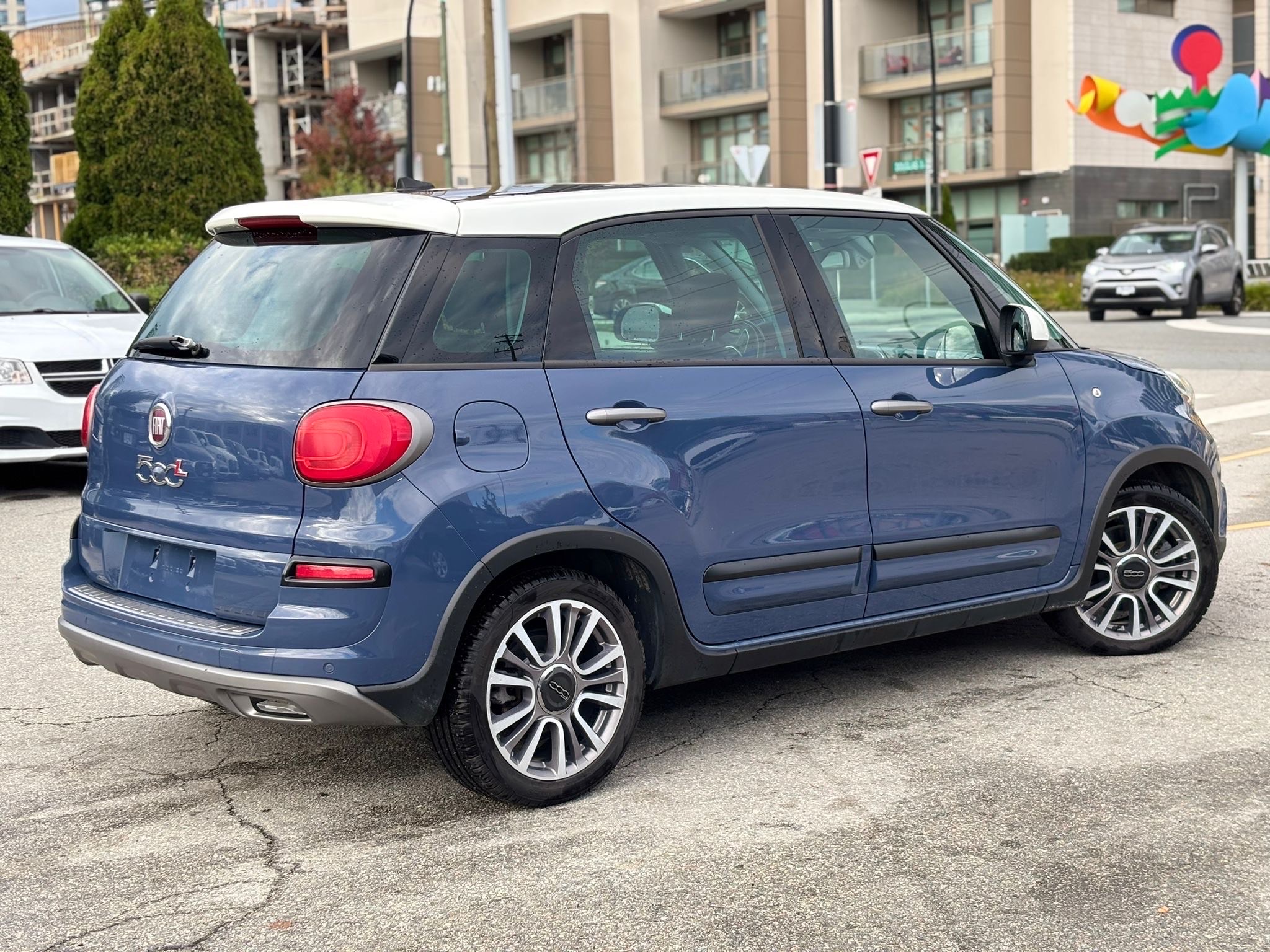 /canwestautoinc/2019-FIAT-500L-7260807639611222.jpg