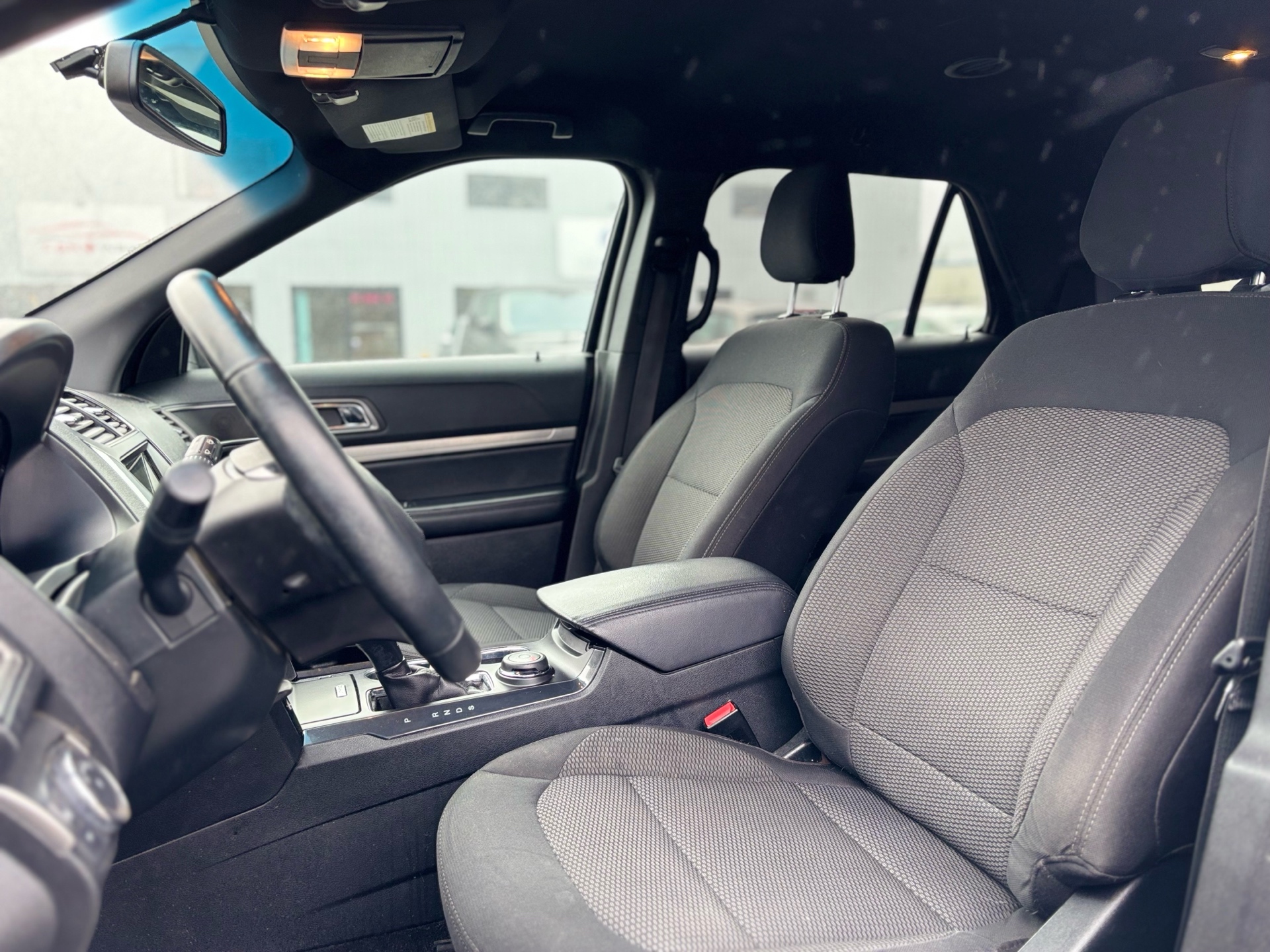 /canwestautoinc/2019-Ford-Explorer-1236869721162559.jpg