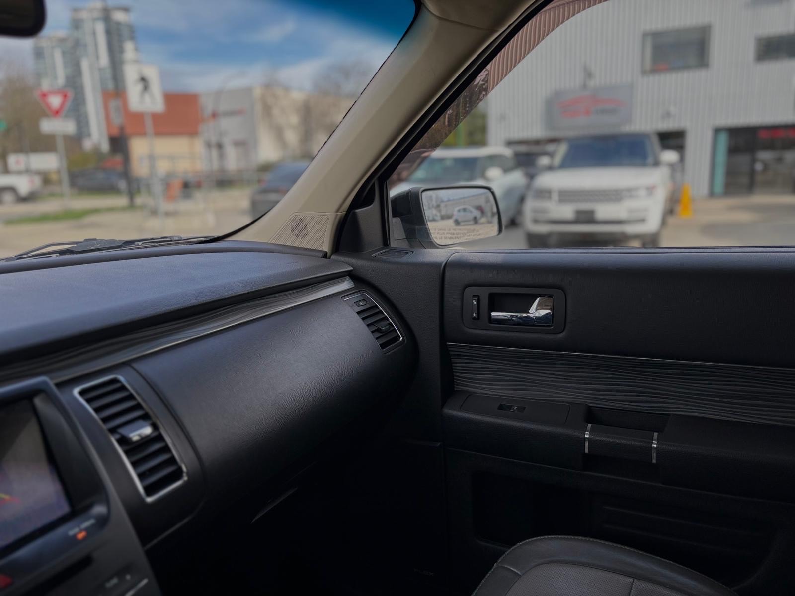 /canwestautoinc/2019-Ford-Flex-24702010698559151.jpg