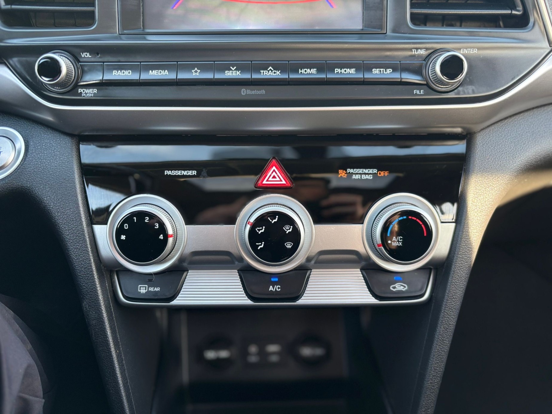 /canwestautoinc/2019-Hyundai-Elantra-098801196534539.jpg