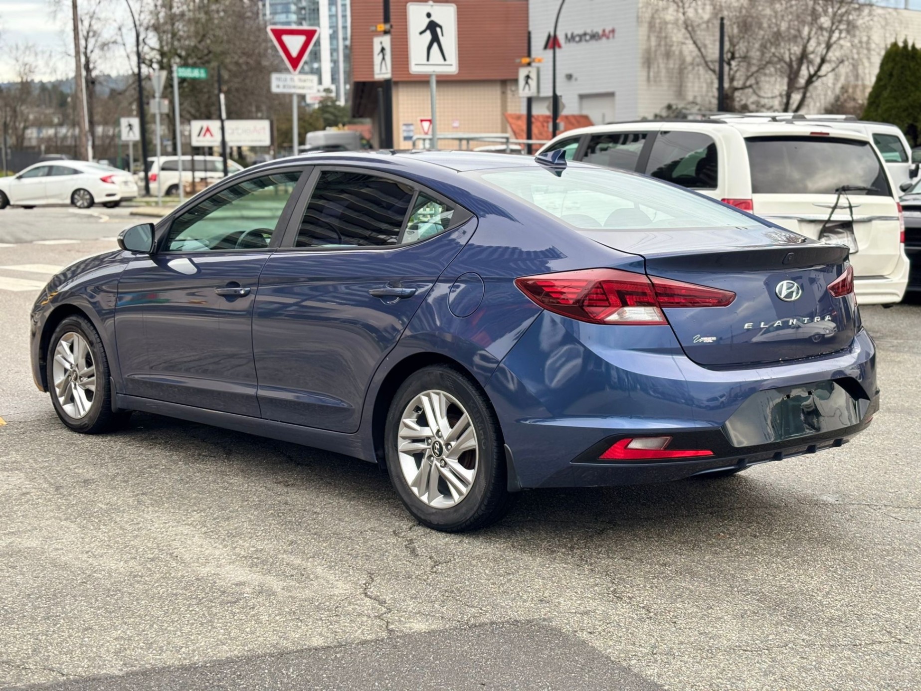 /canwestautoinc/2019-Hyundai-Elantra-3486537200917841.jpg