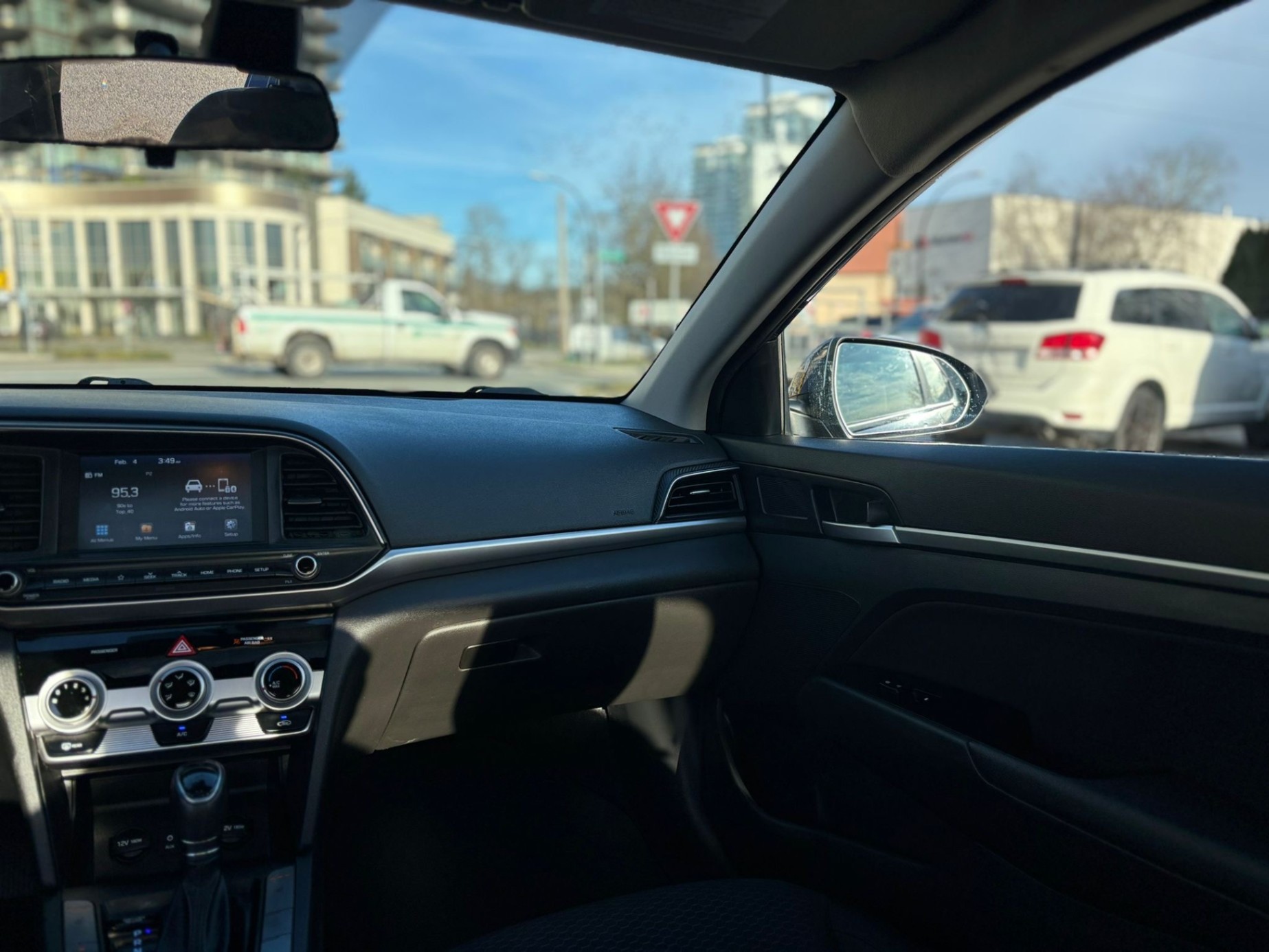 /canwestautoinc/2019-Hyundai-Elantra-4365595963667315.jpg
