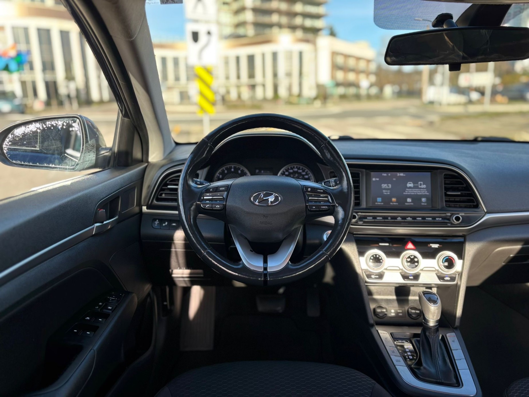 /canwestautoinc/2019-Hyundai-Elantra-561743516383312.jpg