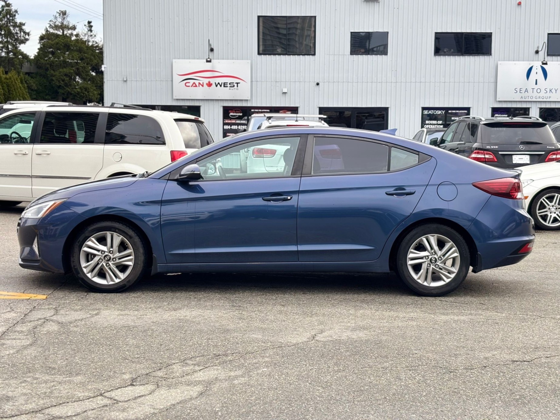 /canwestautoinc/2019-Hyundai-Elantra-626391597675553.jpg