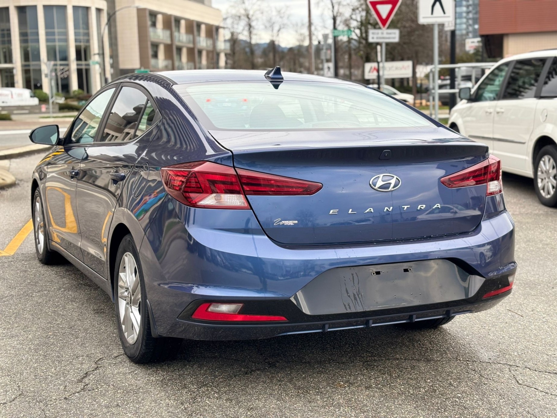 /canwestautoinc/2019-Hyundai-Elantra-8886863160013441.jpg