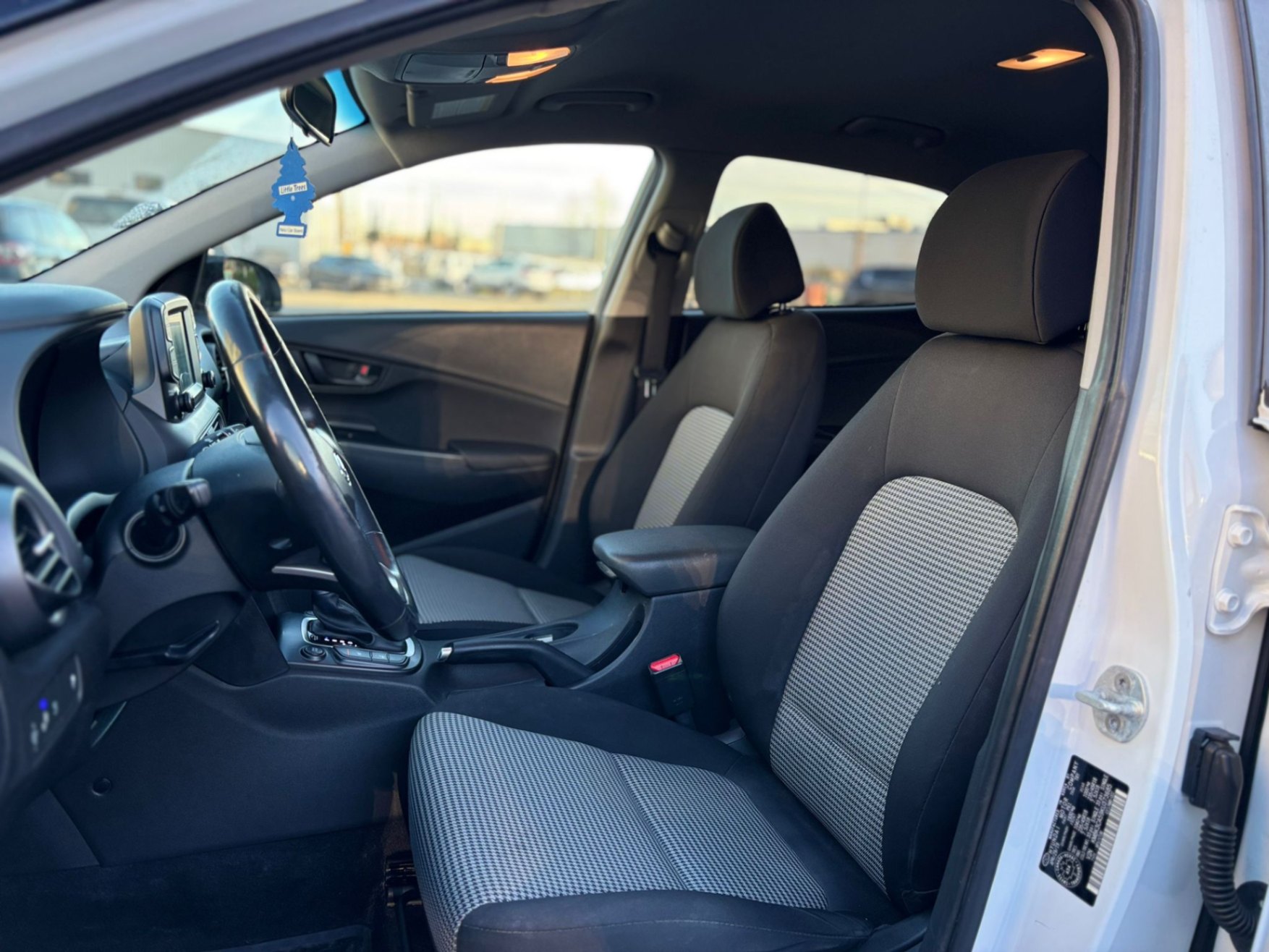/canwestautoinc/2019-Hyundai-Kona-03409054480088636.jpg