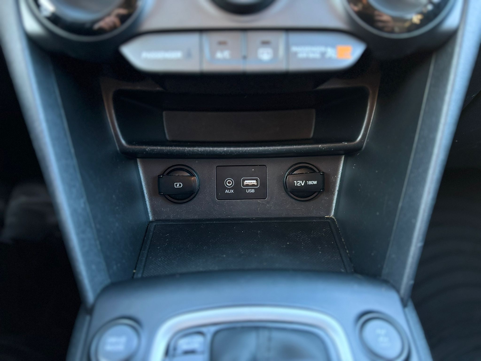 /canwestautoinc/2019-Hyundai-Kona-08316165397446373.jpg