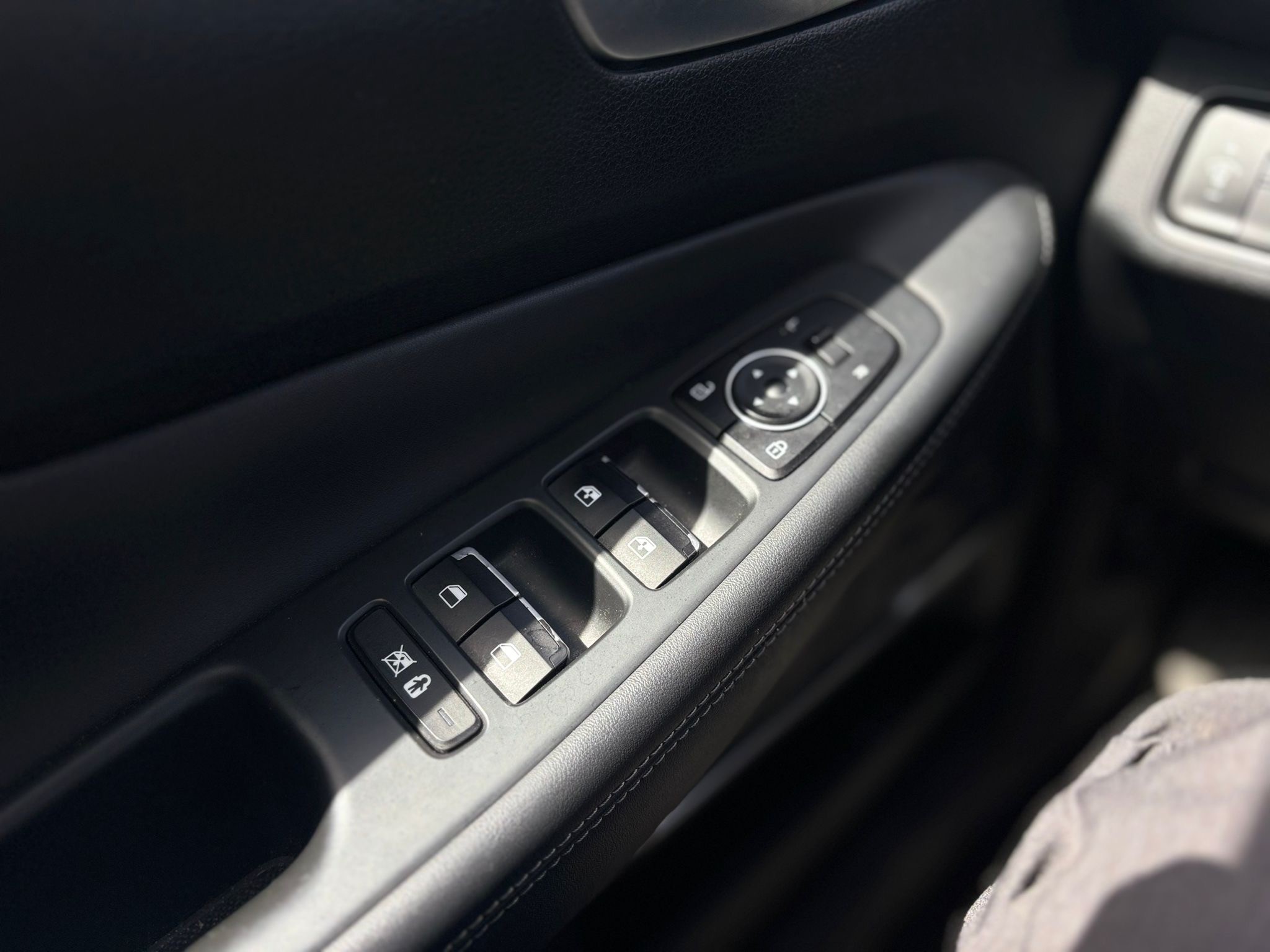 /canwestautoinc/2019-Hyundai-SantaFe-8687954432437537.jpg