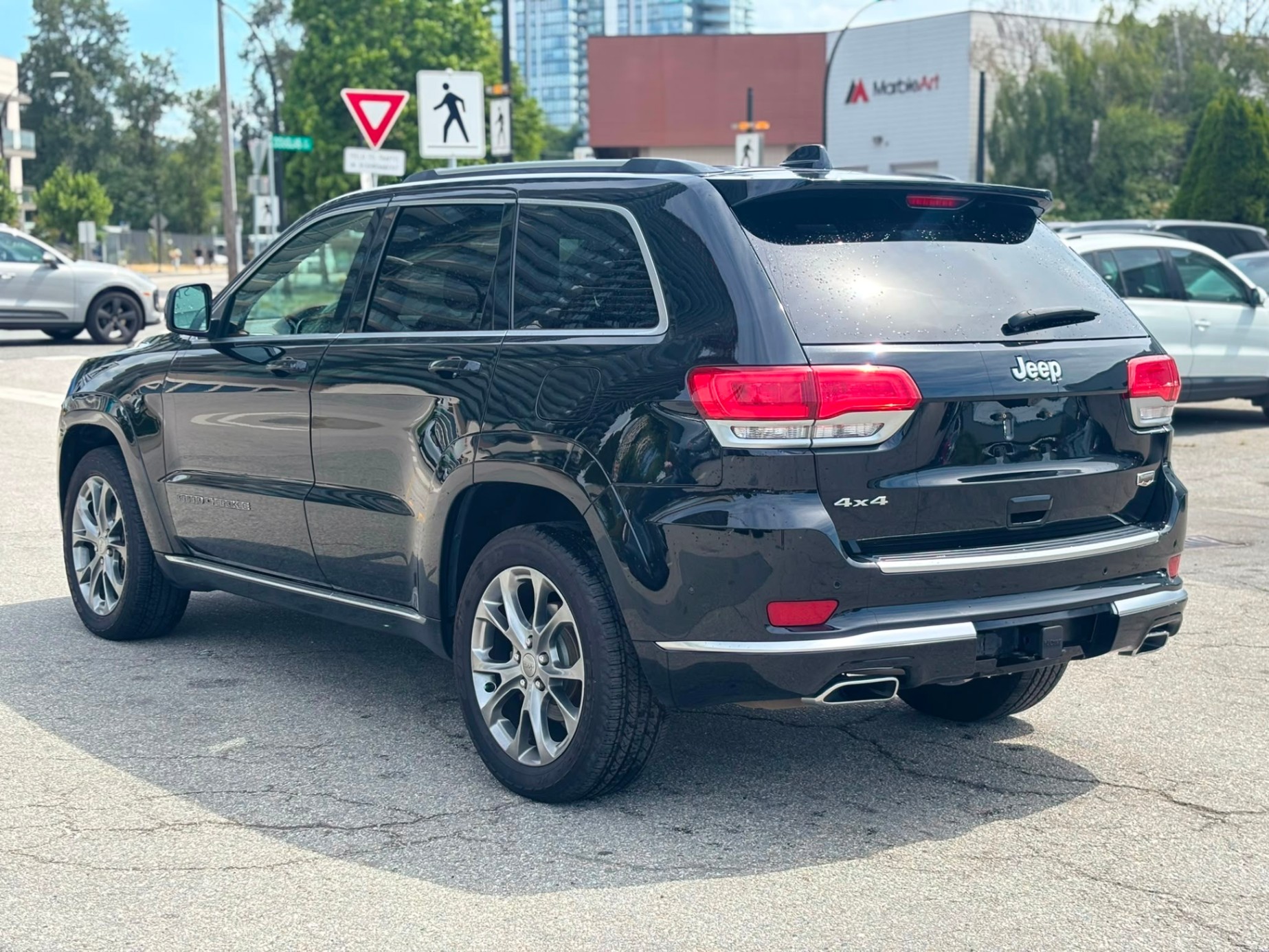 /canwestautoinc/2019-Jeep-GrandCherokee-4351470857562083.jpg