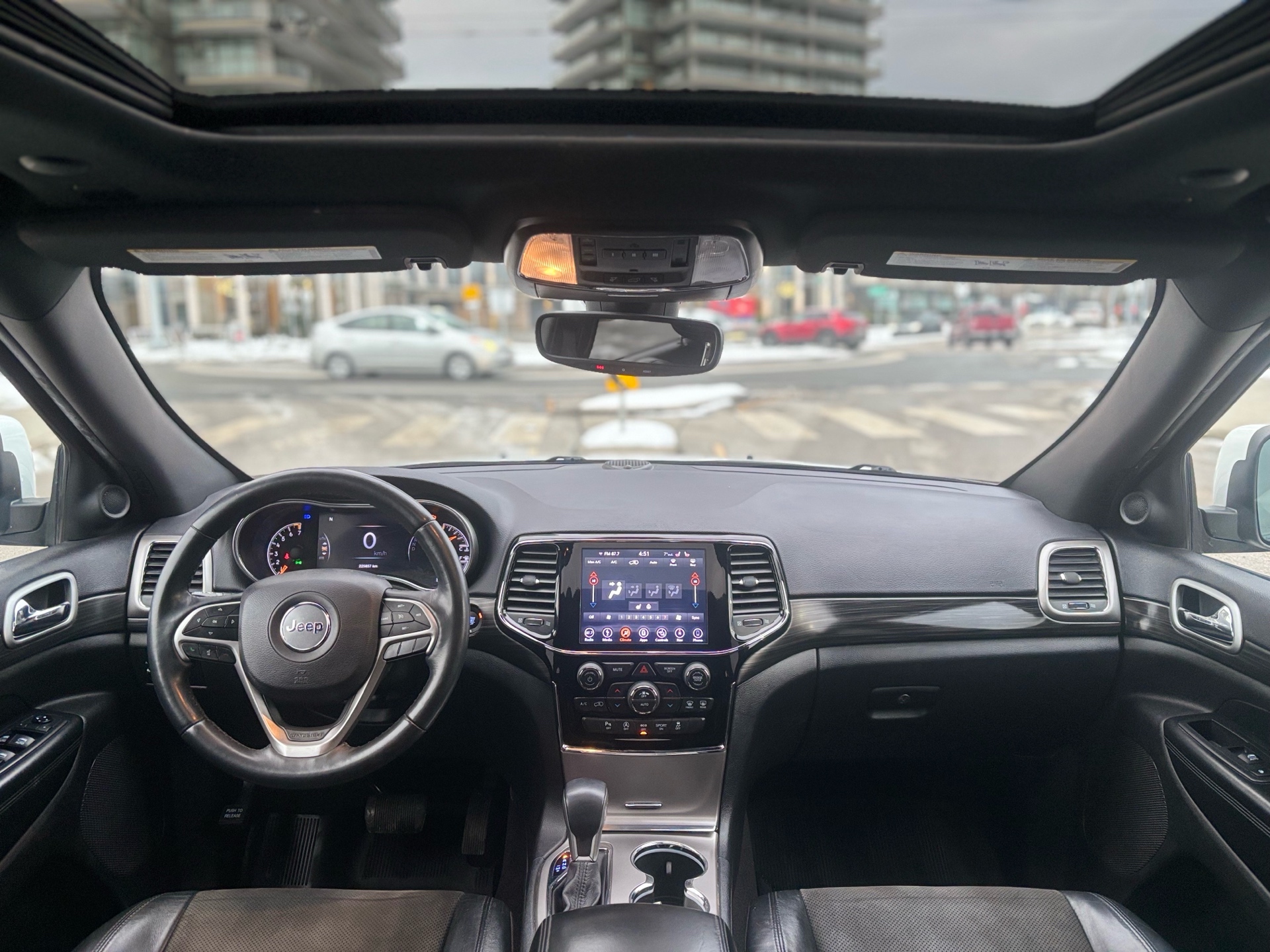 /canwestautoinc/2019-Jeep-GrandCherokee-4386274348514527.jpg