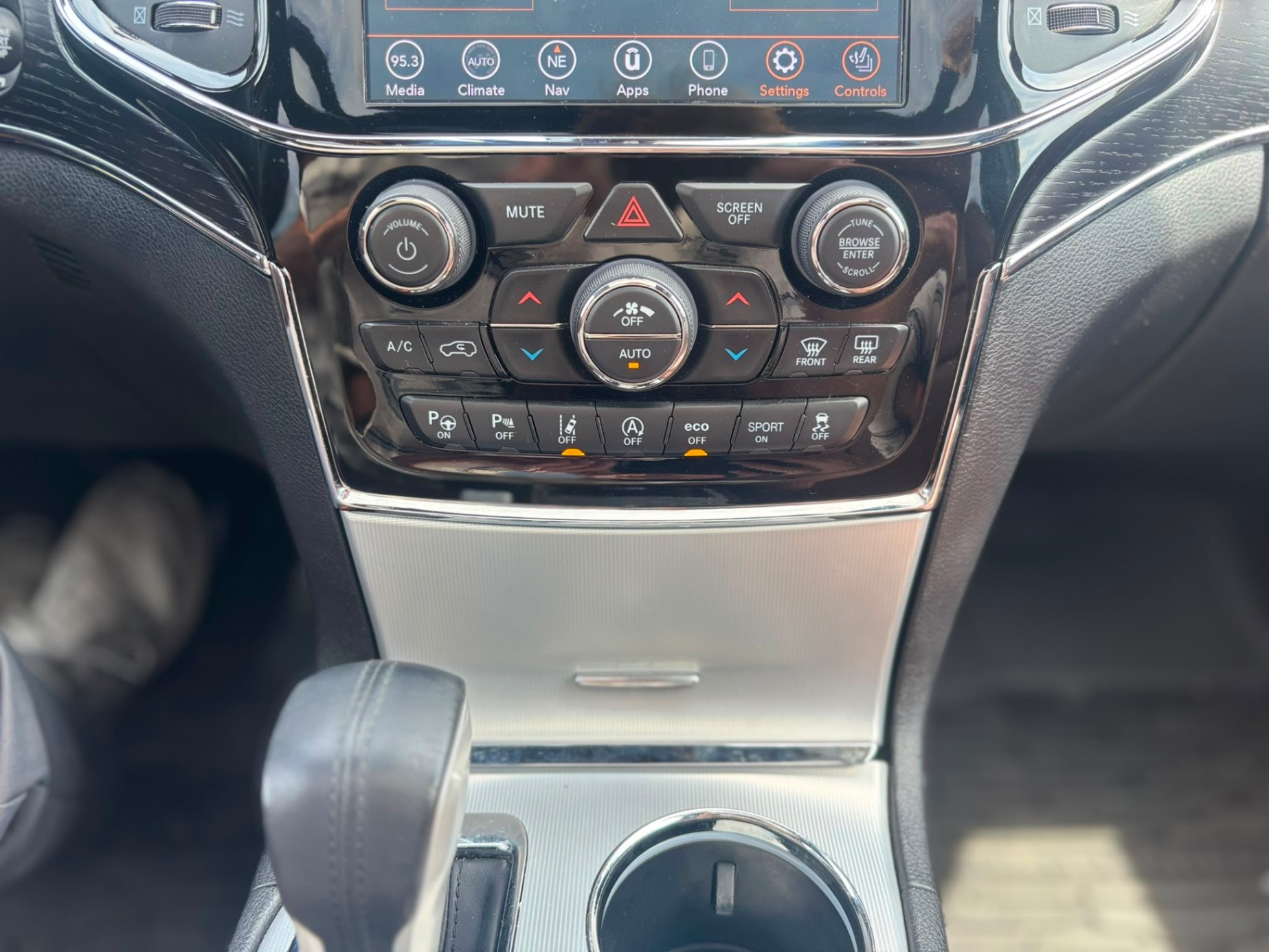 /canwestautoinc/2019-Jeep-GrandCherokee-7470824792524722.jpg