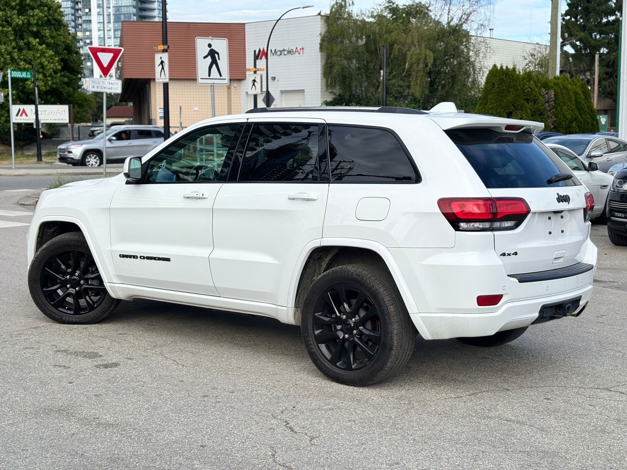 /canwestautoinc/2019-Jeep-GrandCherokee-9402917074386583.jpg