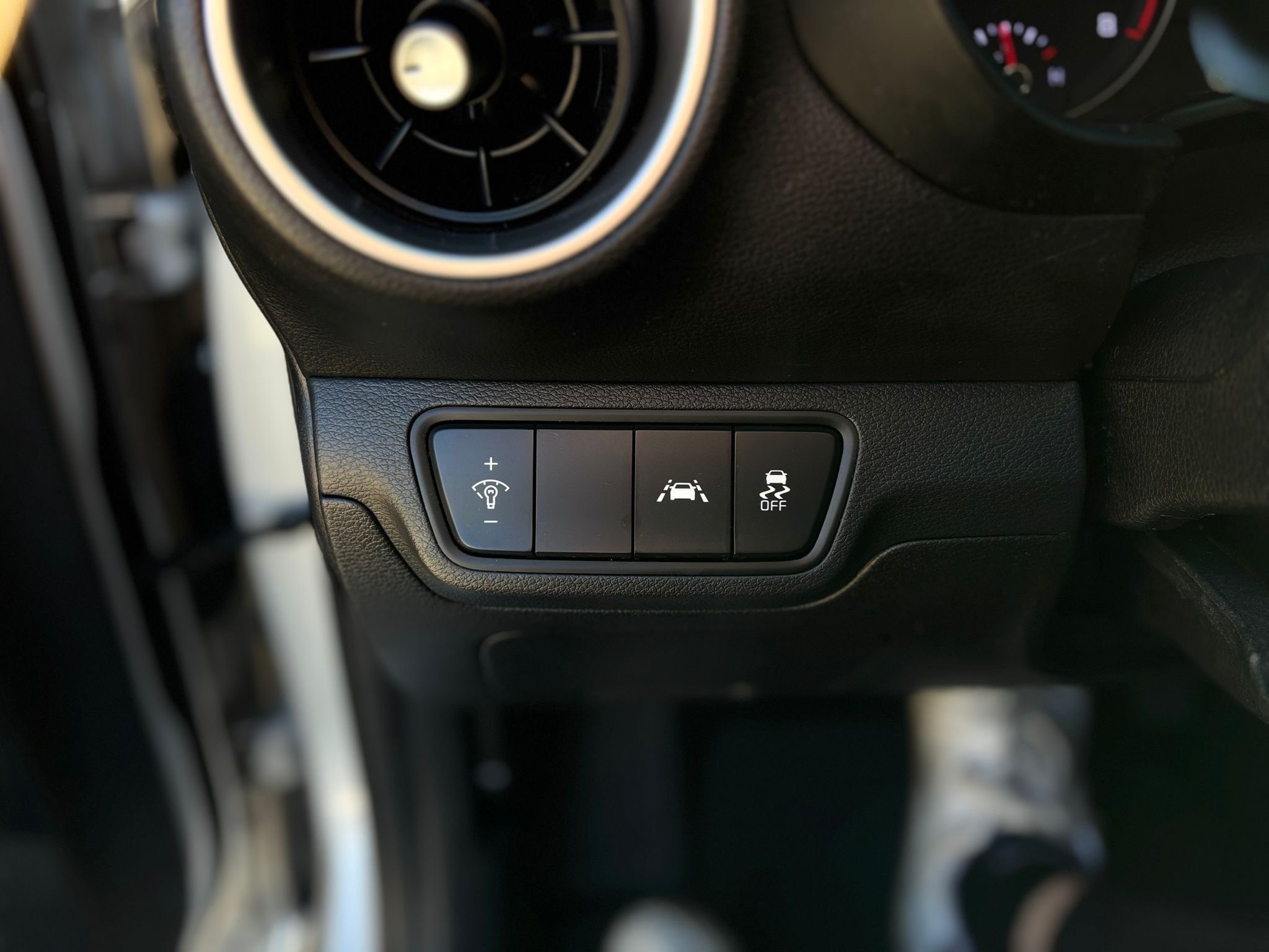 /canwestautoinc/2019-Kia-Forte-2922313671232799.jpg