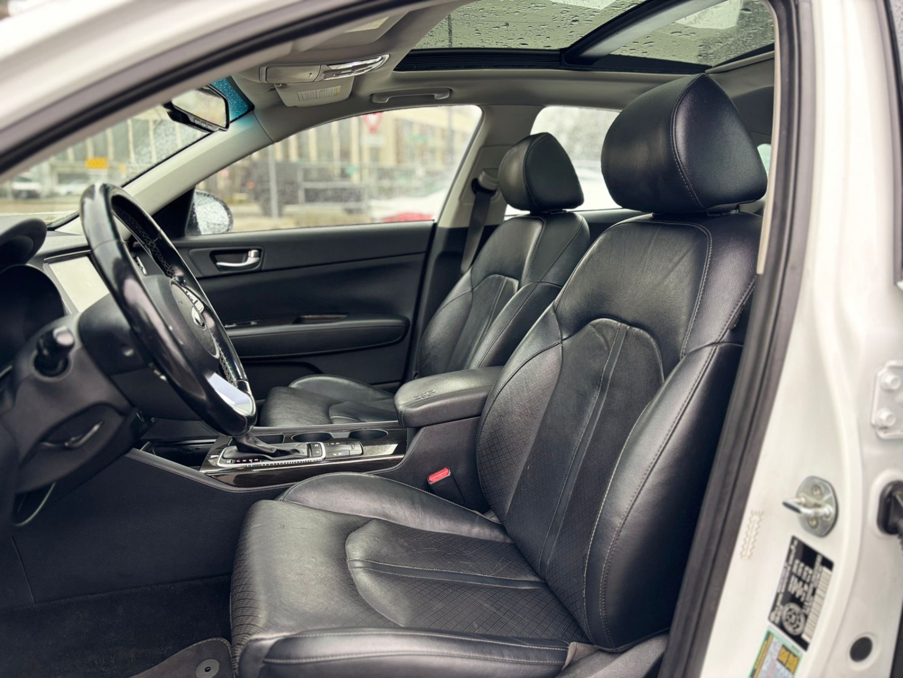 /canwestautoinc/2019-Kia-Optima-21277086037090753.jpg