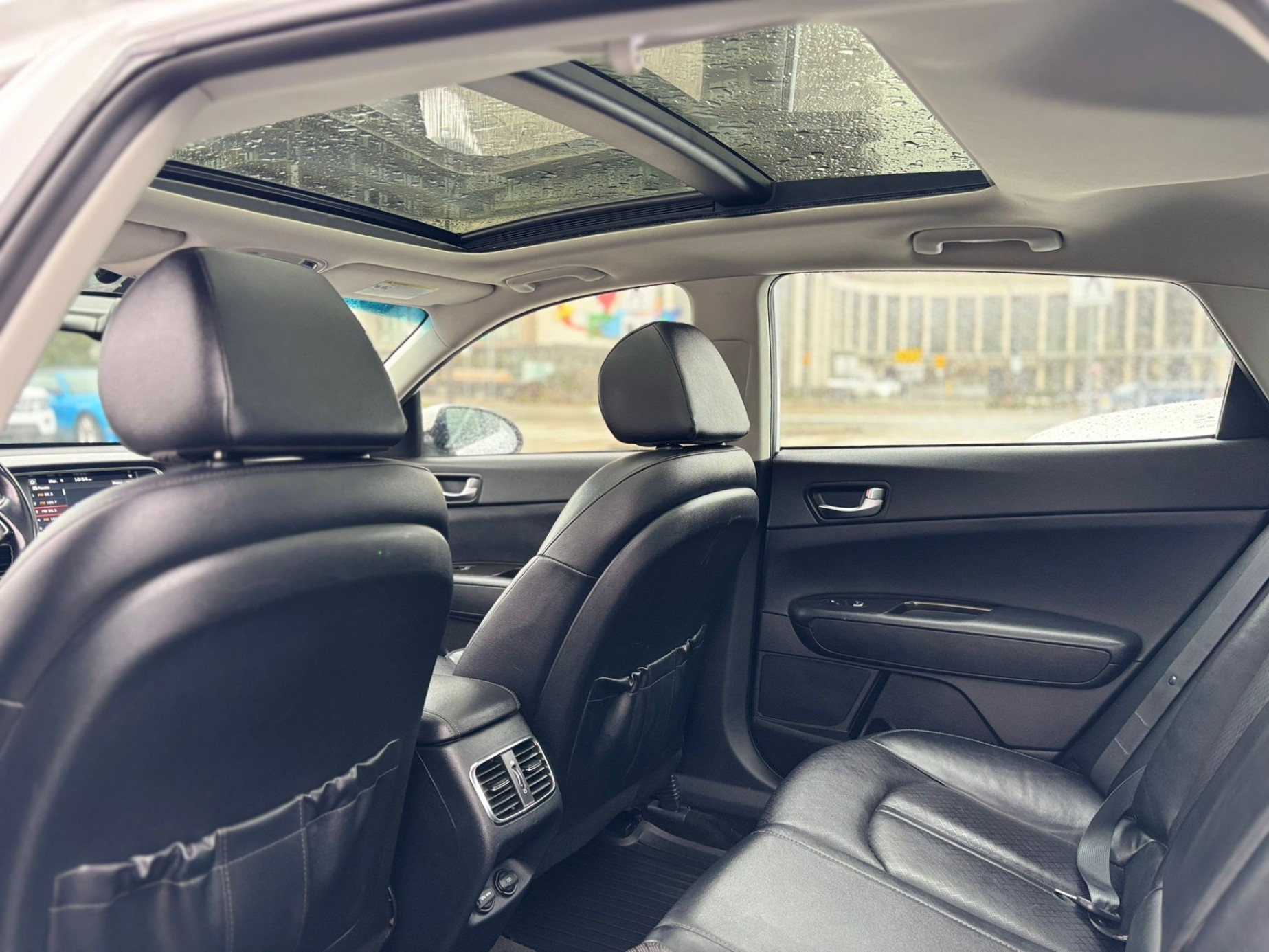 /canwestautoinc/2019-Kia-Optima-8660694847724517.jpg