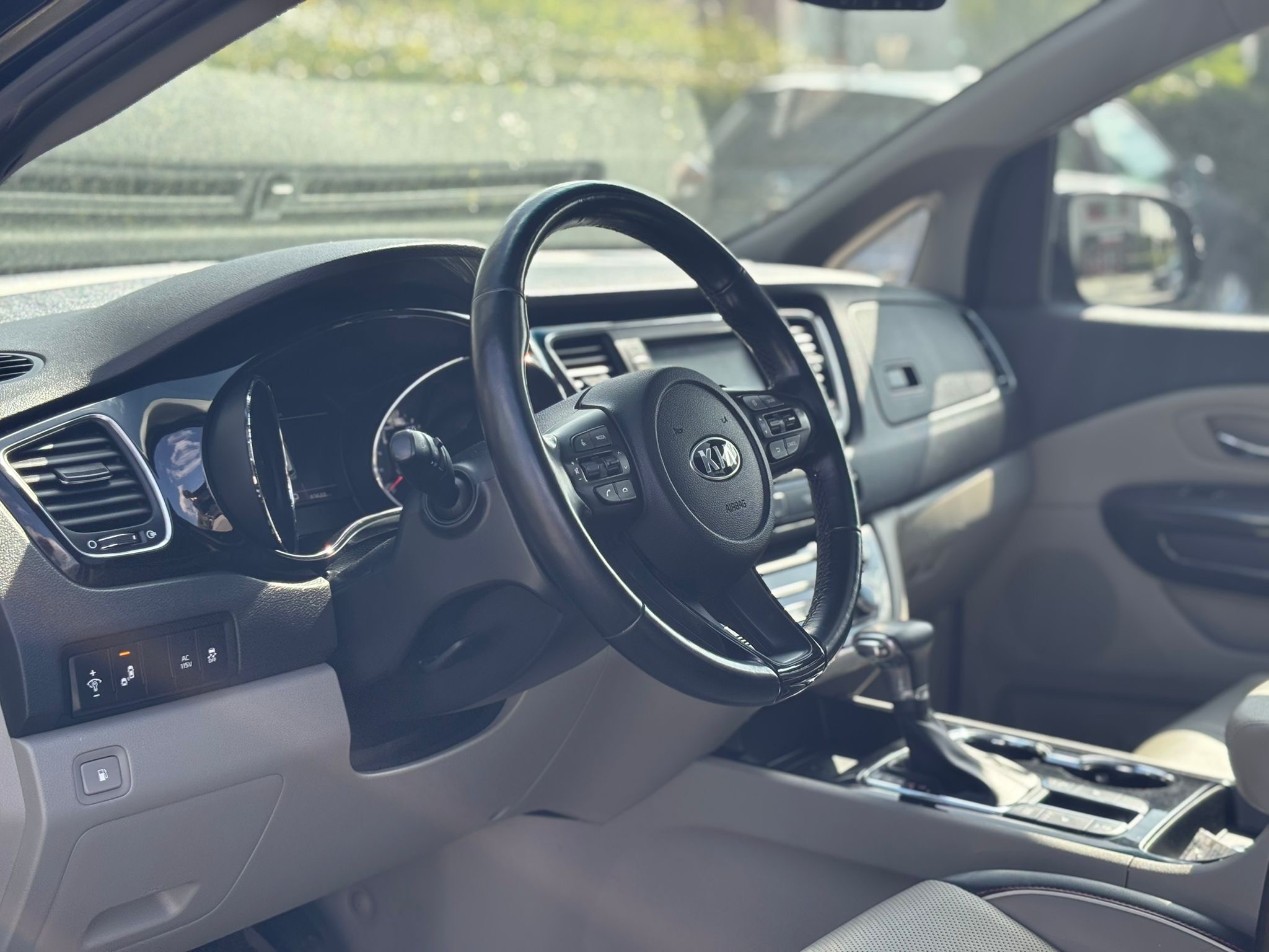 /canwestautoinc/2019-Kia-Sedona-07928665265296742.jpg