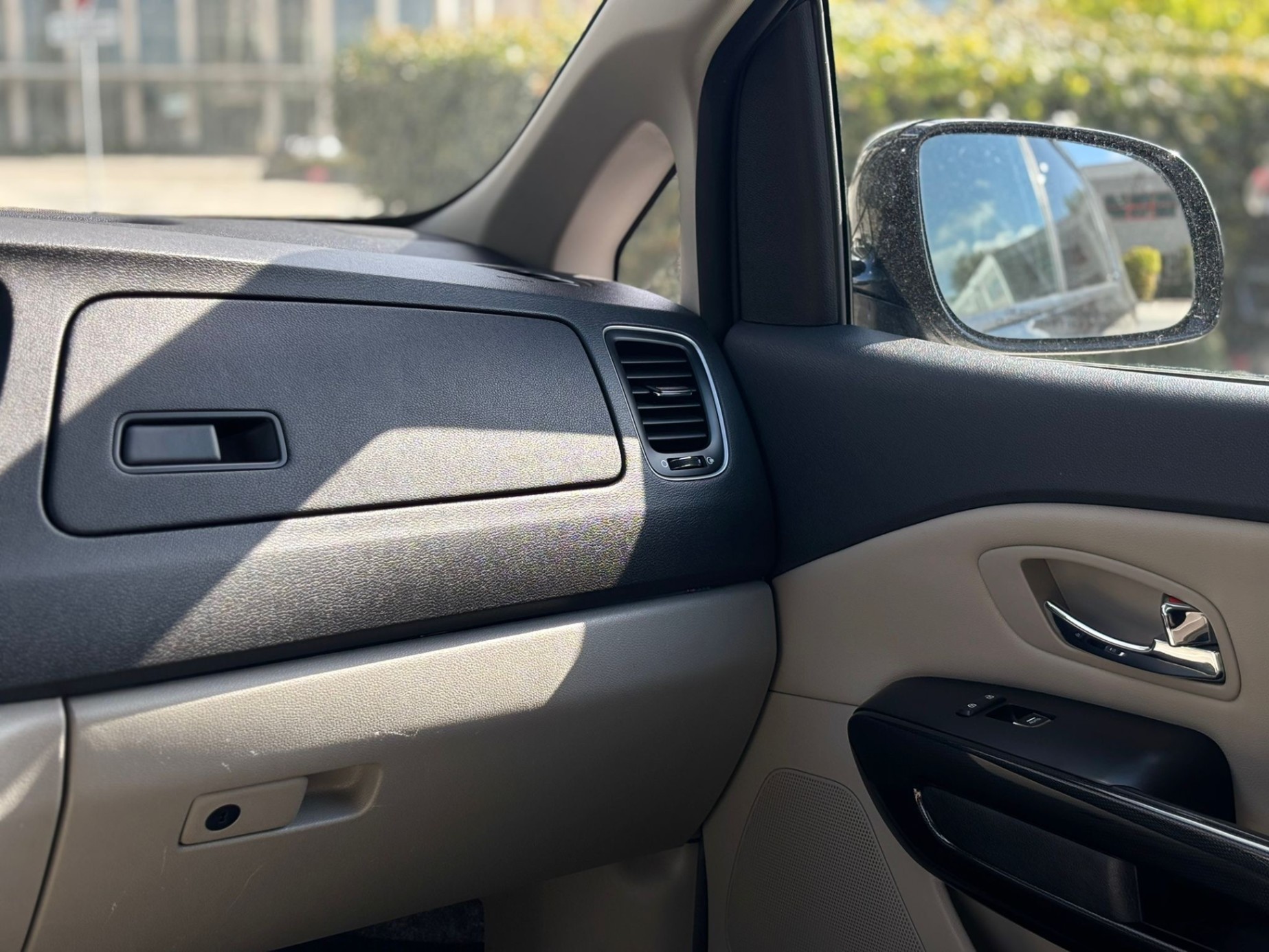/canwestautoinc/2019-Kia-Sedona-49633367944202544.jpg