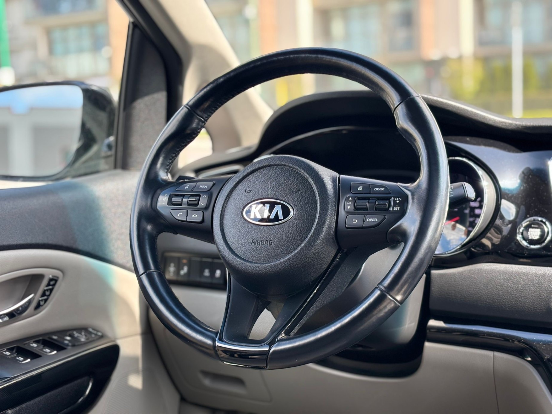 /canwestautoinc/2019-Kia-Sedona-9309383968196749.jpg
