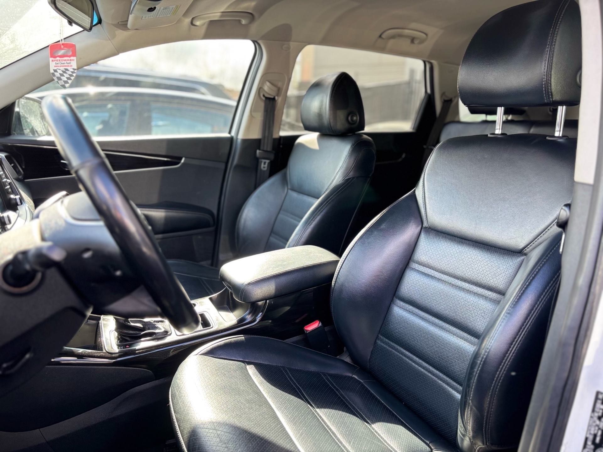 /canwestautoinc/2019-Kia-Sorento-03079099053145984.jpg