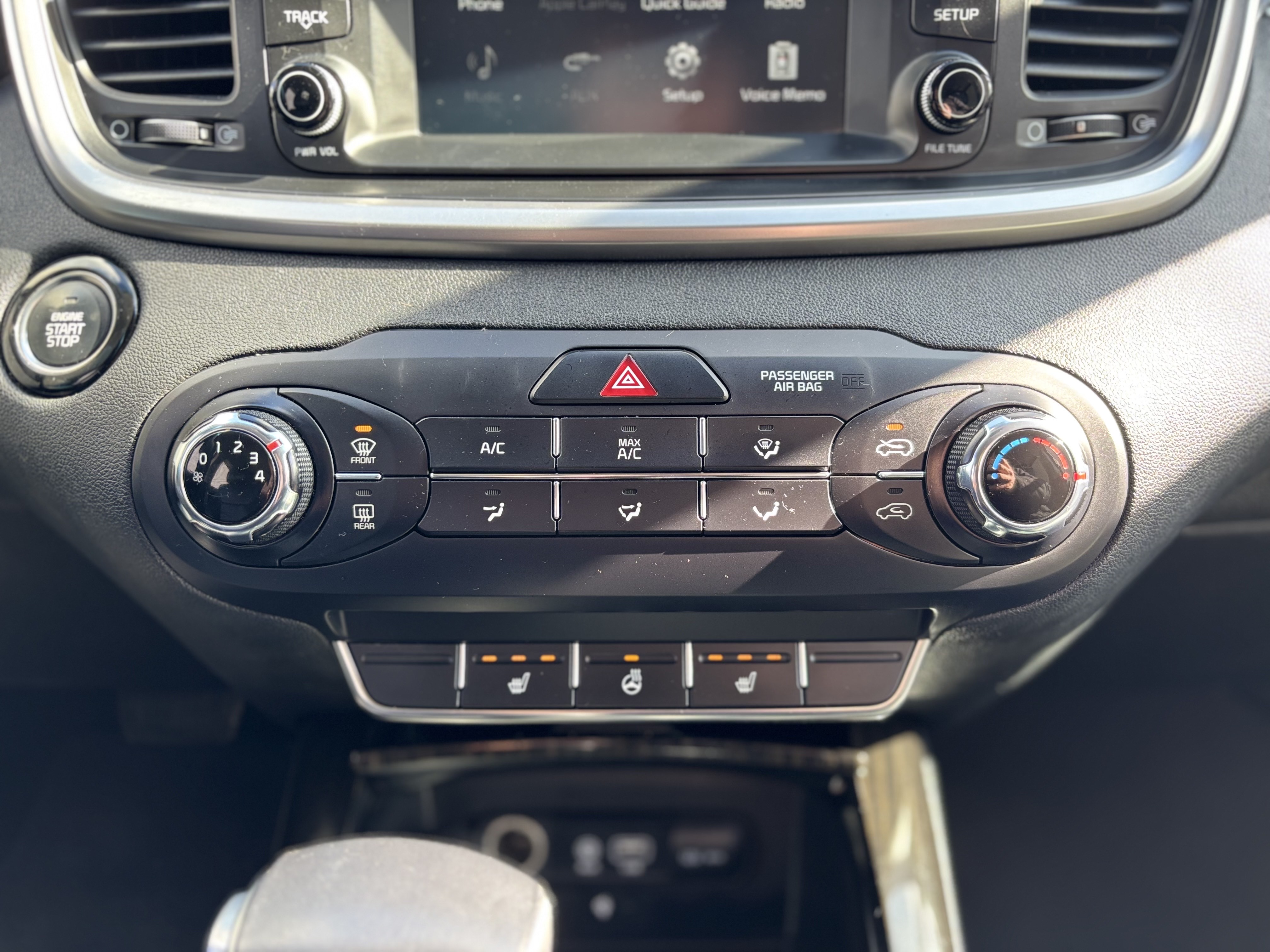 /canwestautoinc/2019-Kia-Sorento-3775131877900233.jpg