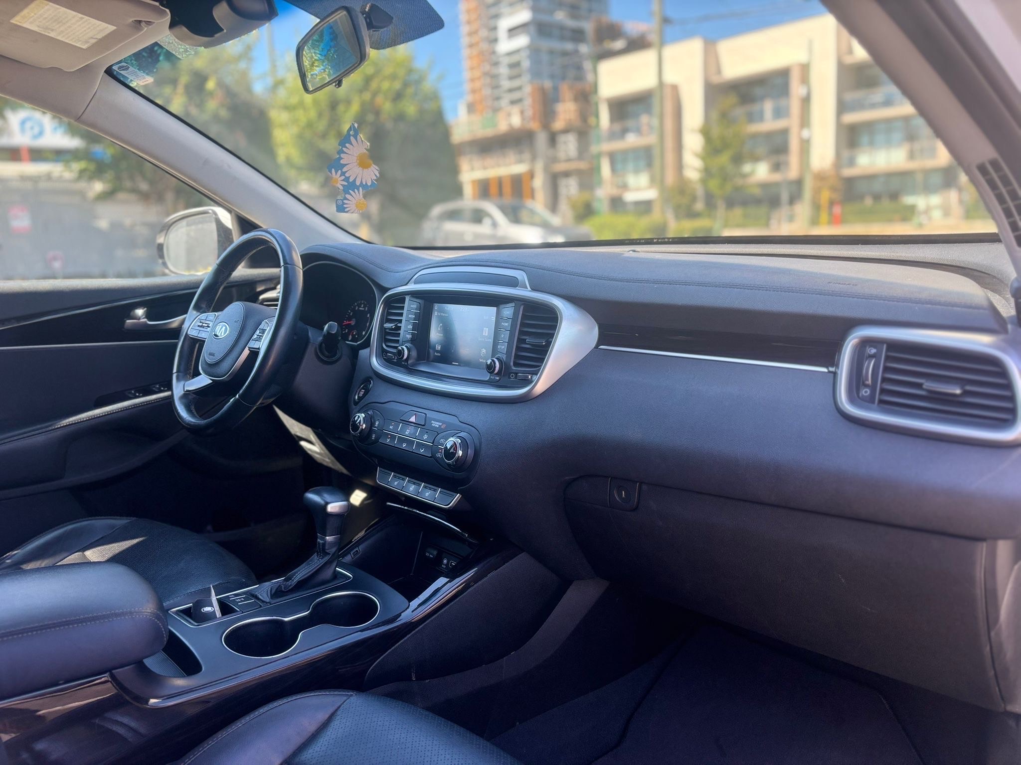 /canwestautoinc/2019-Kia-Sorento-44433409952882874.jpg