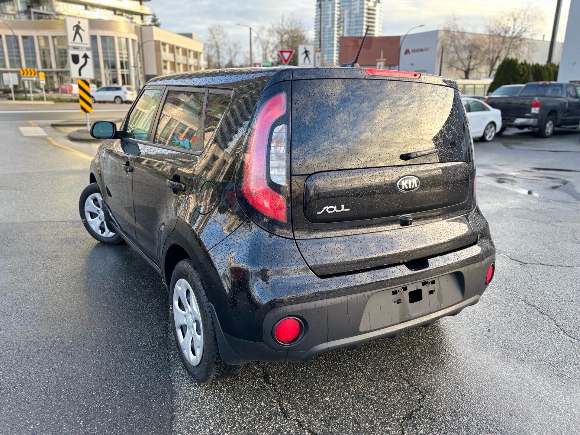 /canwestautoinc/2019-Kia-Soul-7323285451139443.jpg