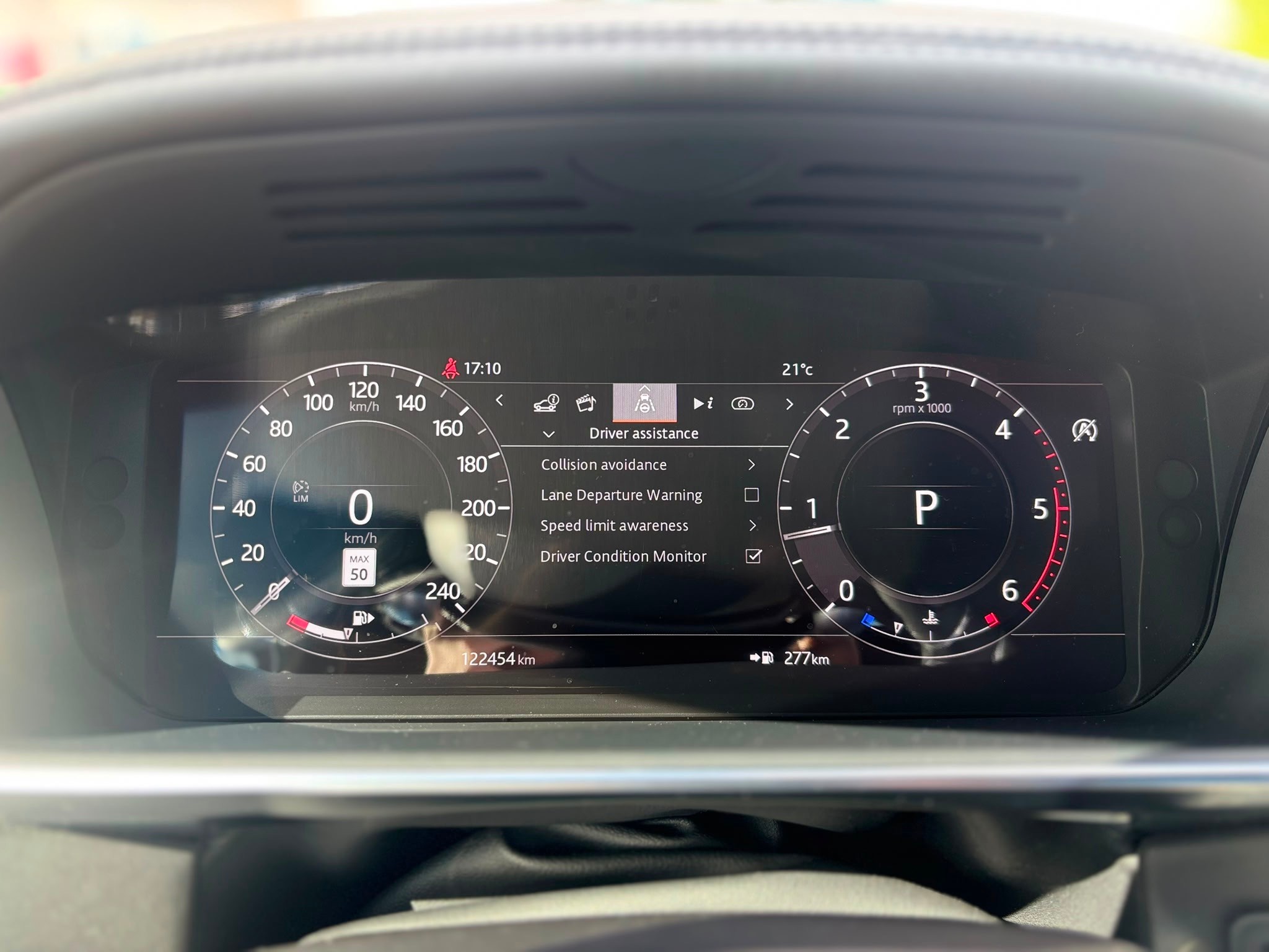 /canwestautoinc/2019-LandRover-RangeRover-10791425211185235.jpg