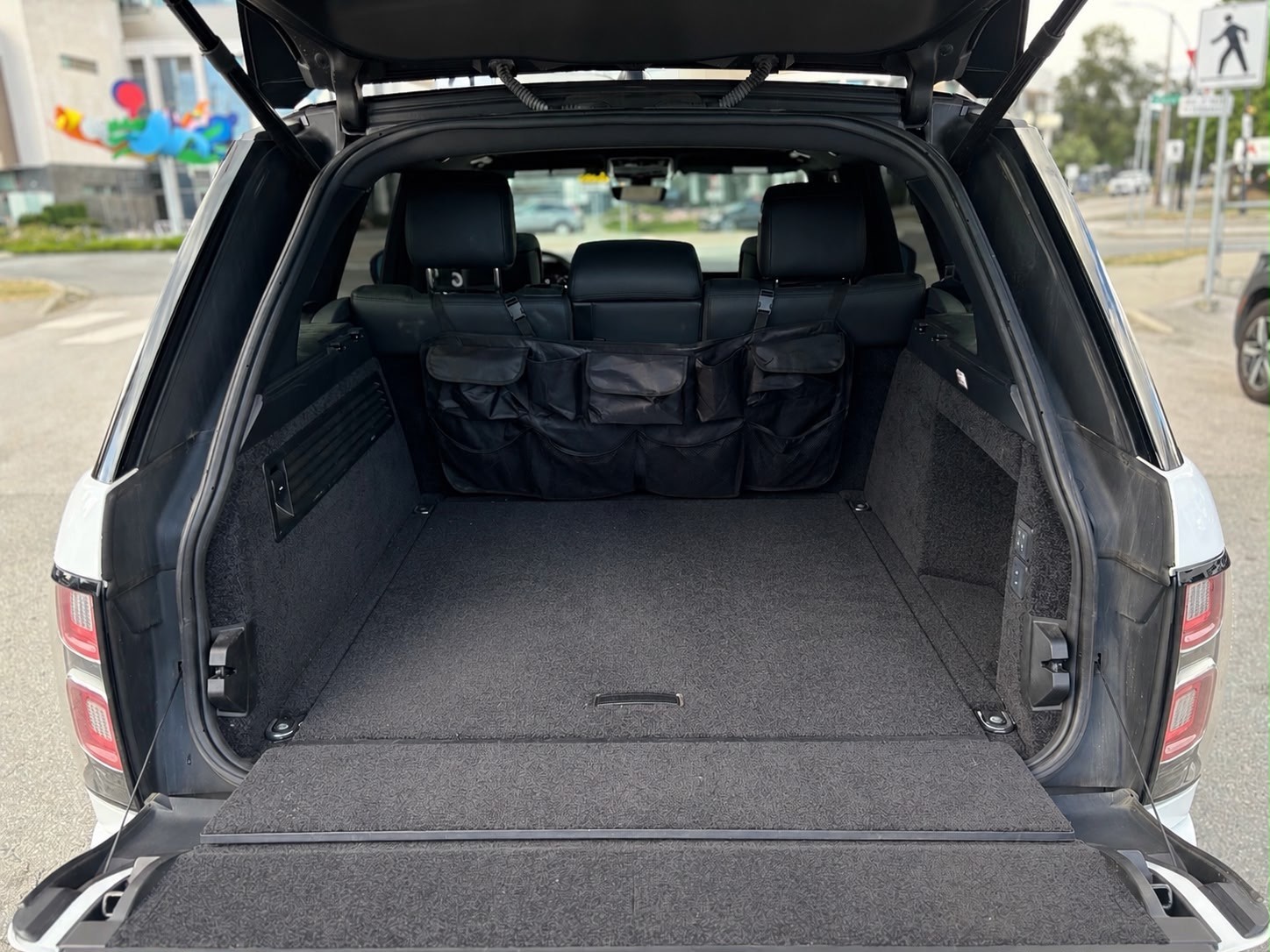 /canwestautoinc/2019-LandRover-RangeRover-13858496295639644.jpg