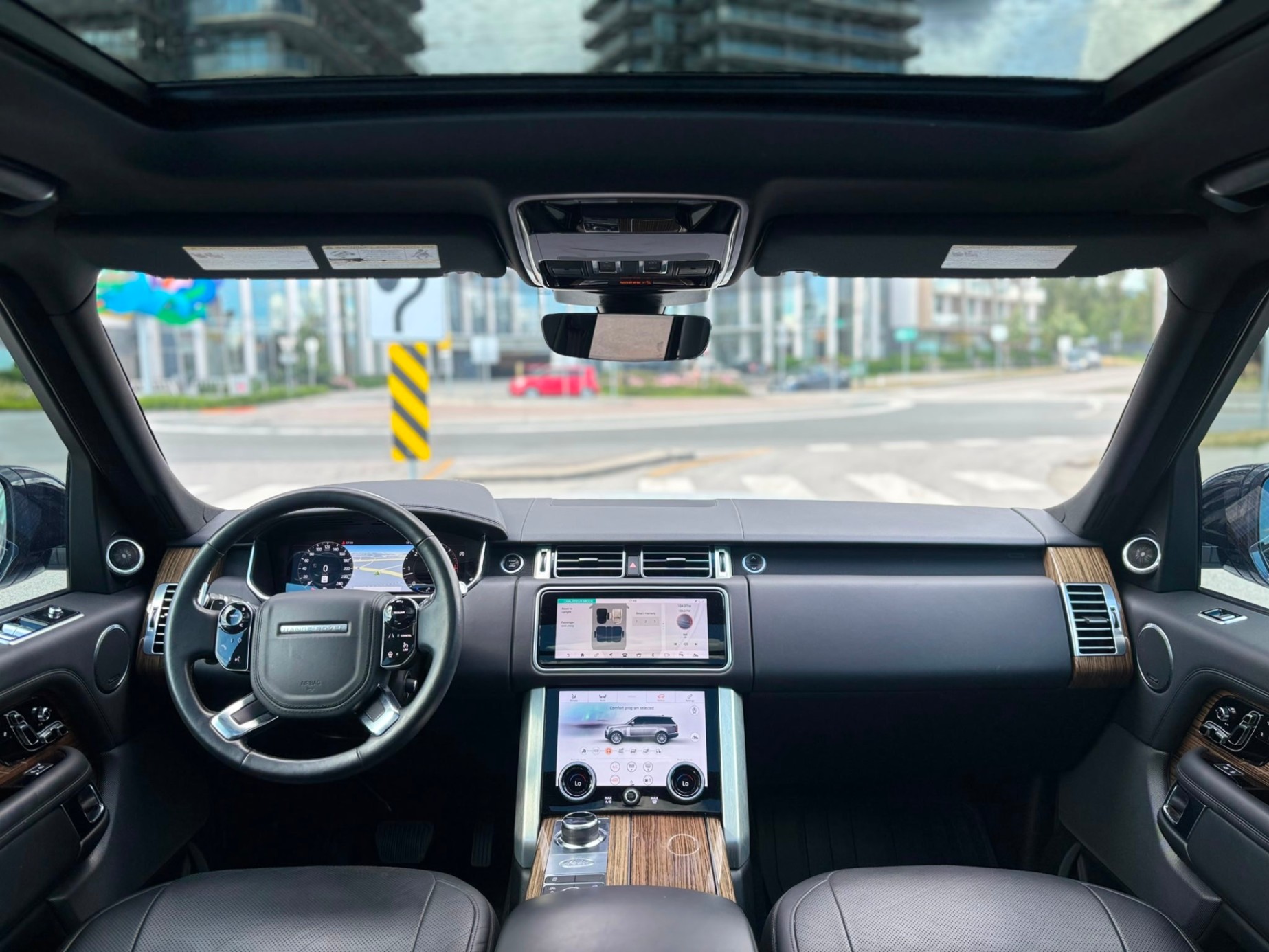 /canwestautoinc/2019-LandRover-RangeRover-5542688679592804.jpg