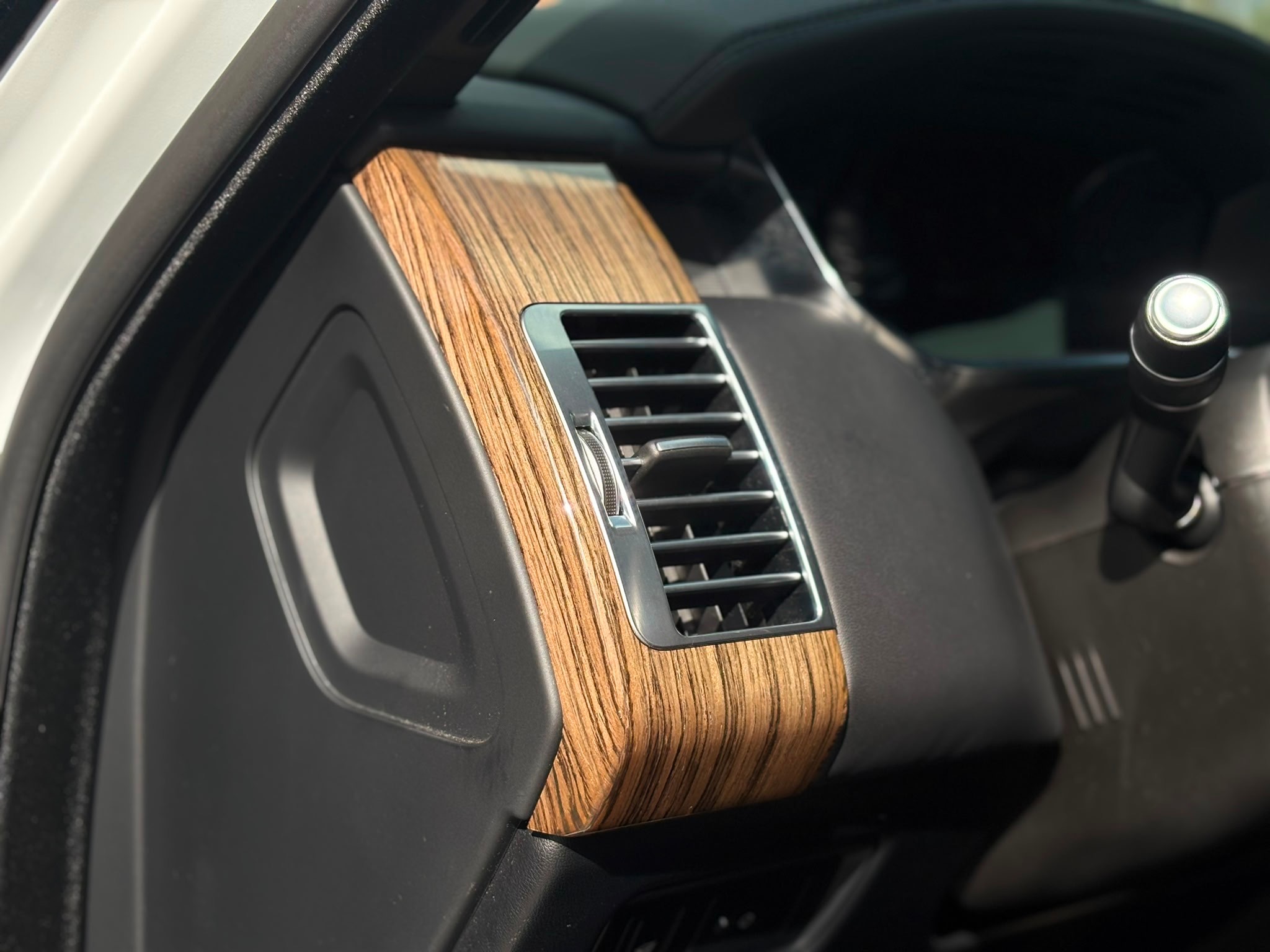 /canwestautoinc/2019-LandRover-RangeRover-7608927484565107.jpg