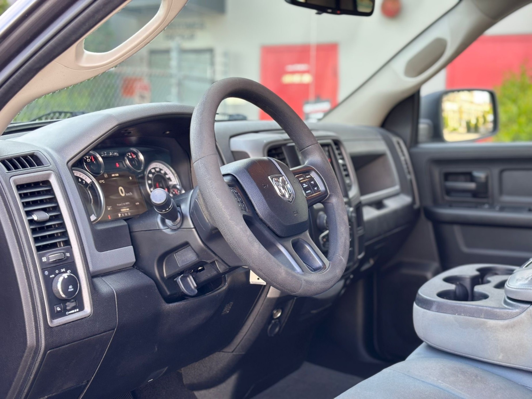 /canwestautoinc/2019-Ram-1500Classic-16514154461774133.jpg