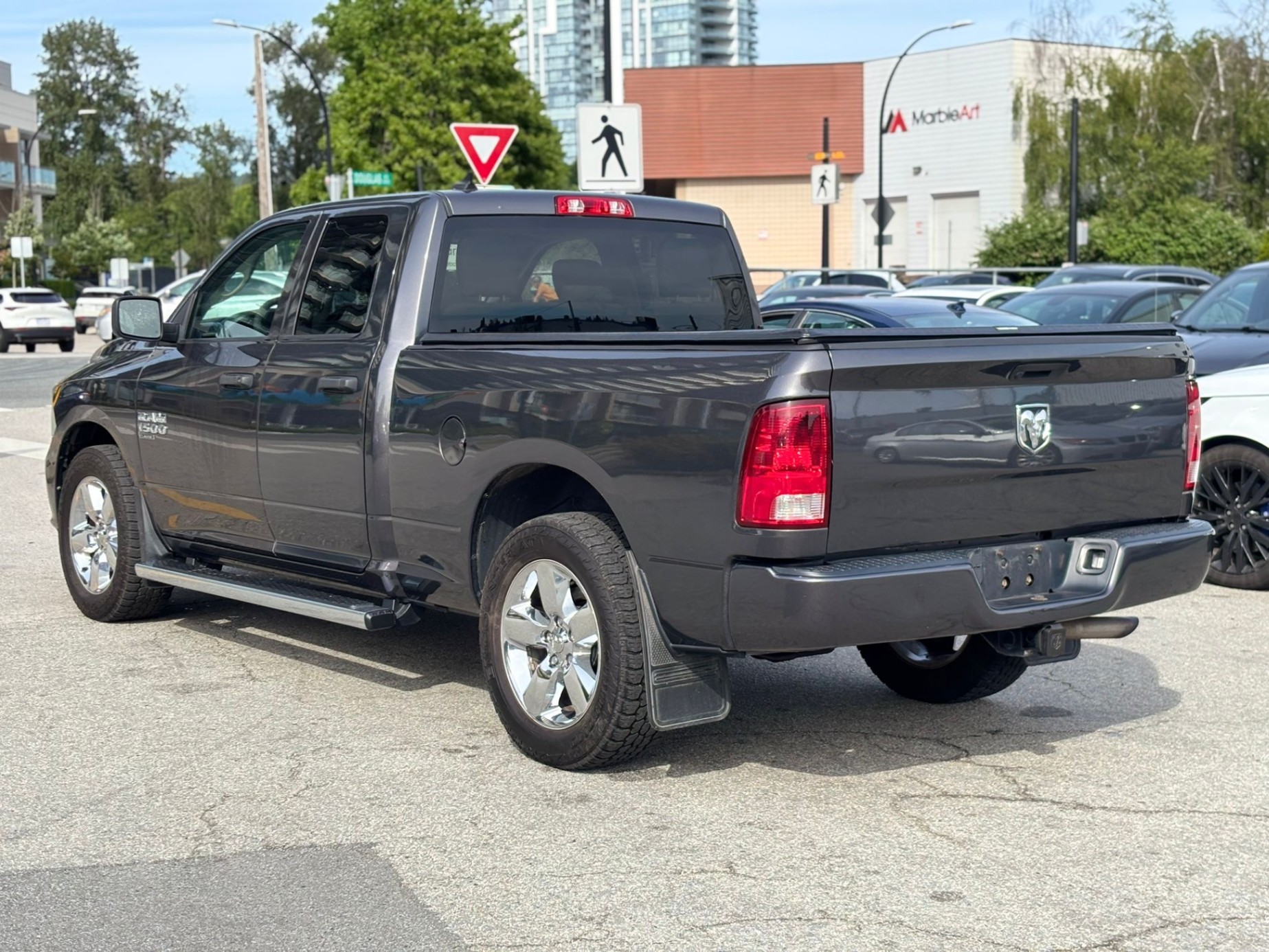 /canwestautoinc/2019-Ram-1500Classic-4399179627174701.jpg