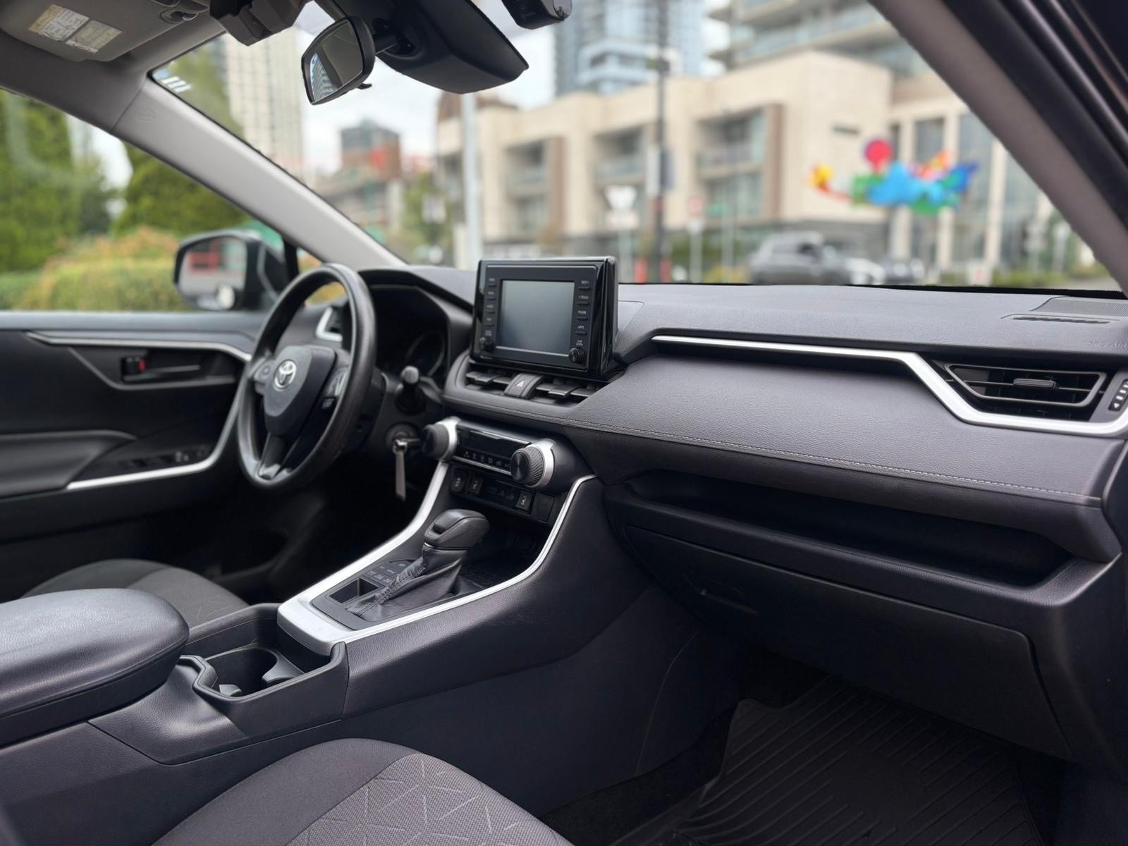 /canwestautoinc/2019-Toyota-RAV4-17659491887621193.jpg