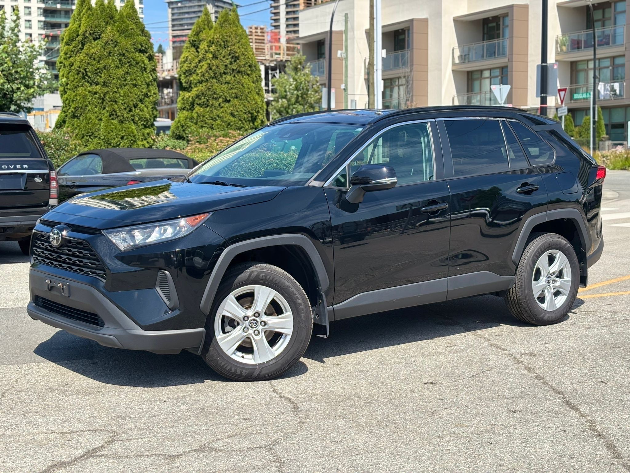 /canwestautoinc/2019-Toyota-RAV4-8533533455835973.jpg