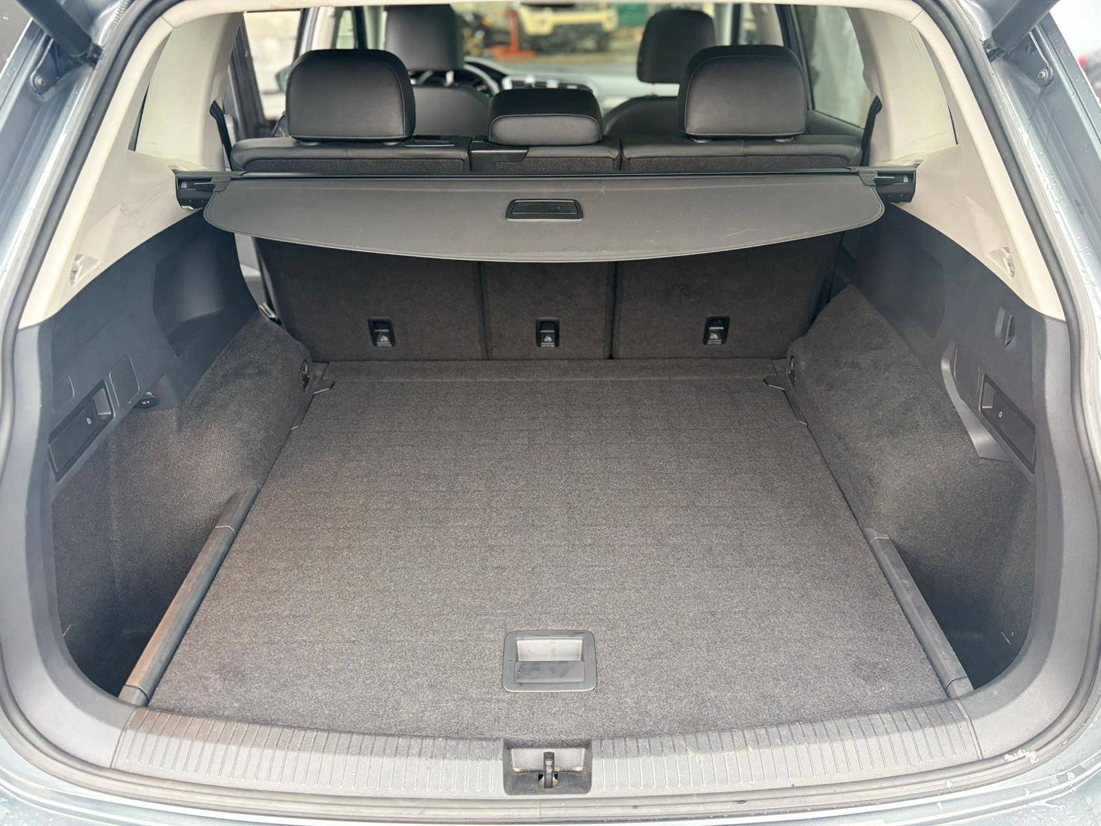 /canwestautoinc/2019-Volkswagen-Tiguan-4902482605565861.jpg