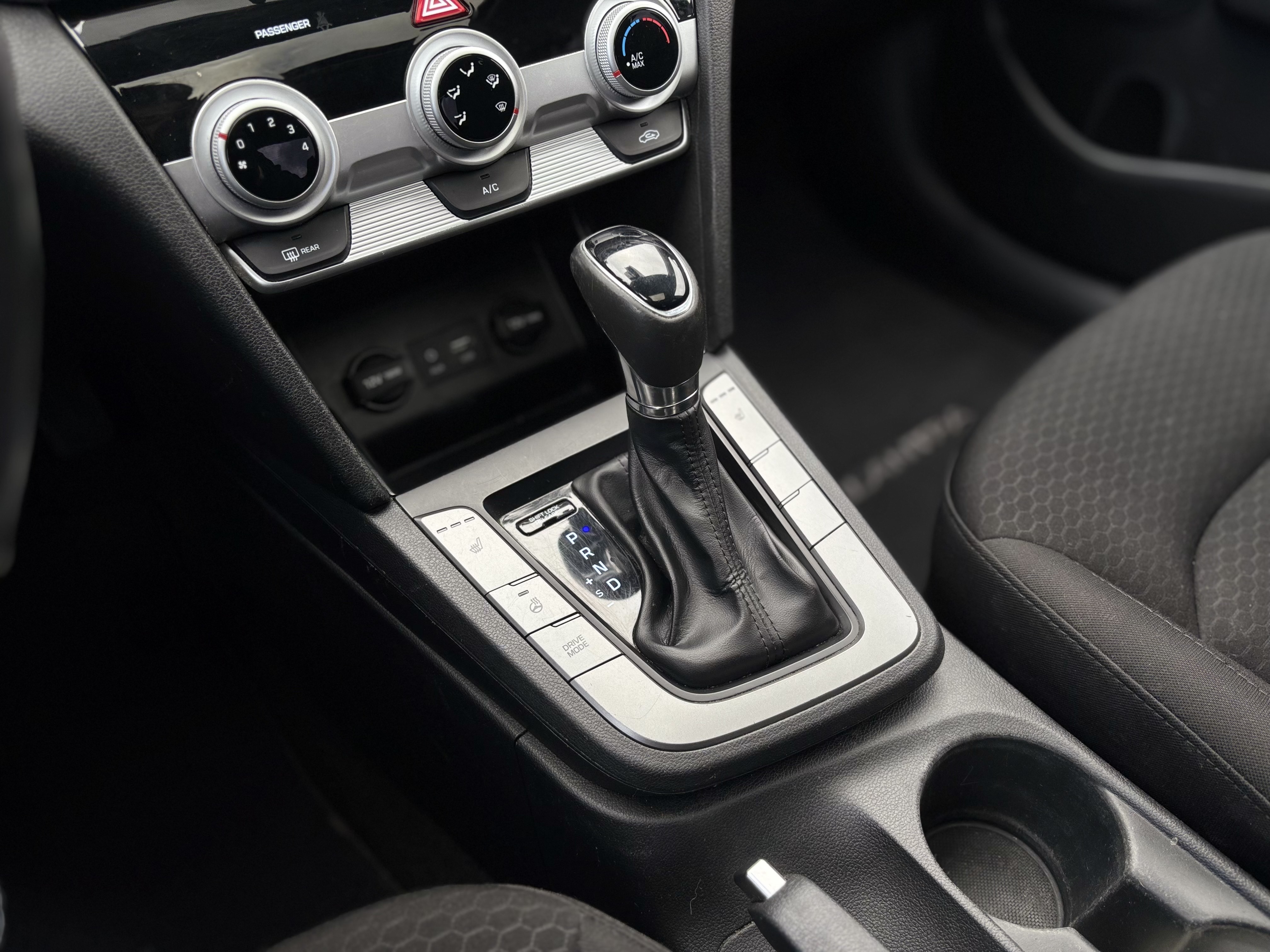 /canwestautoinc/2020-Hyundai-Elantra-3708745162970848.jpg