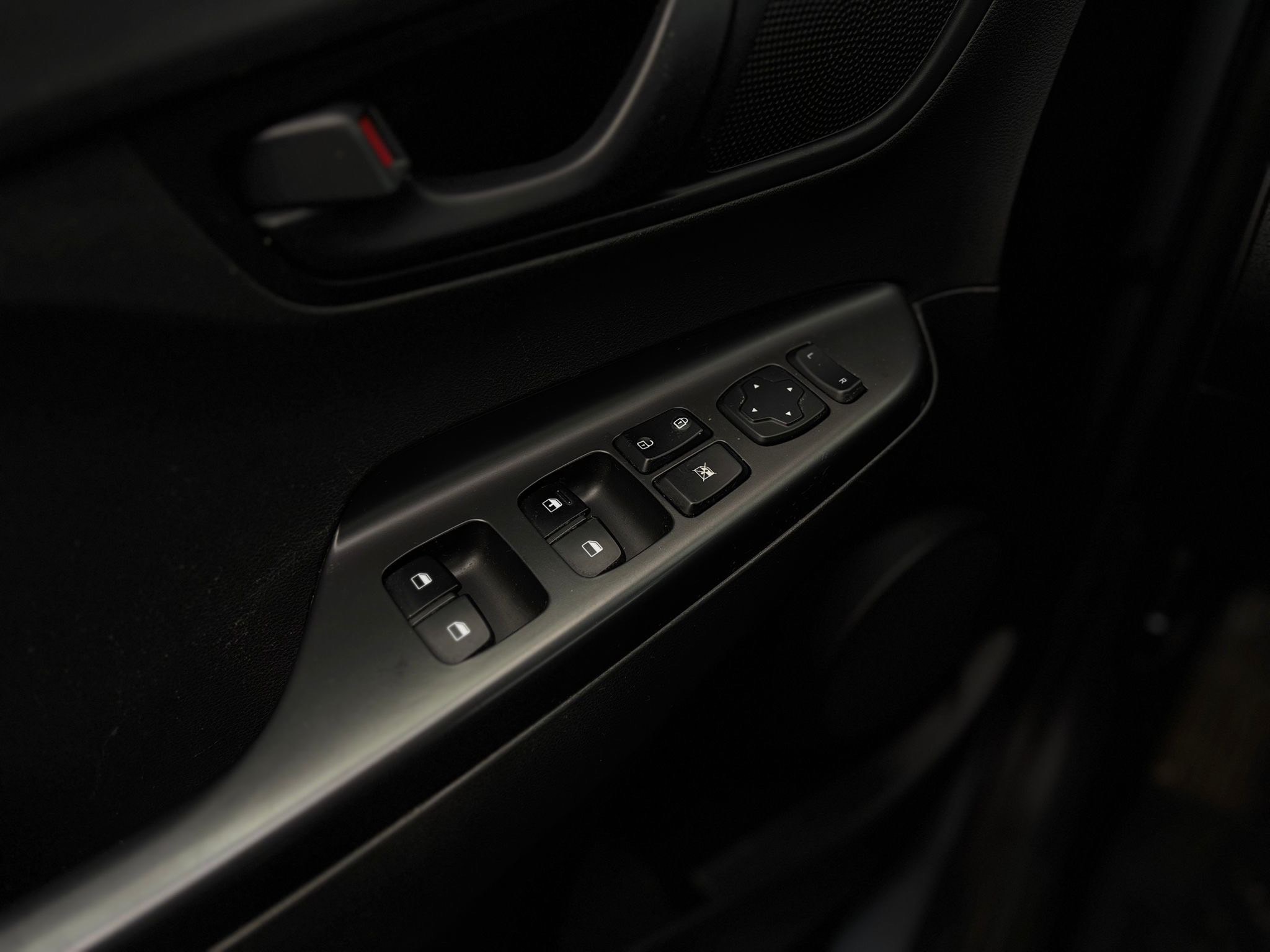 /canwestautoinc/2020-Hyundai-Kona-17274884491372422.jpg